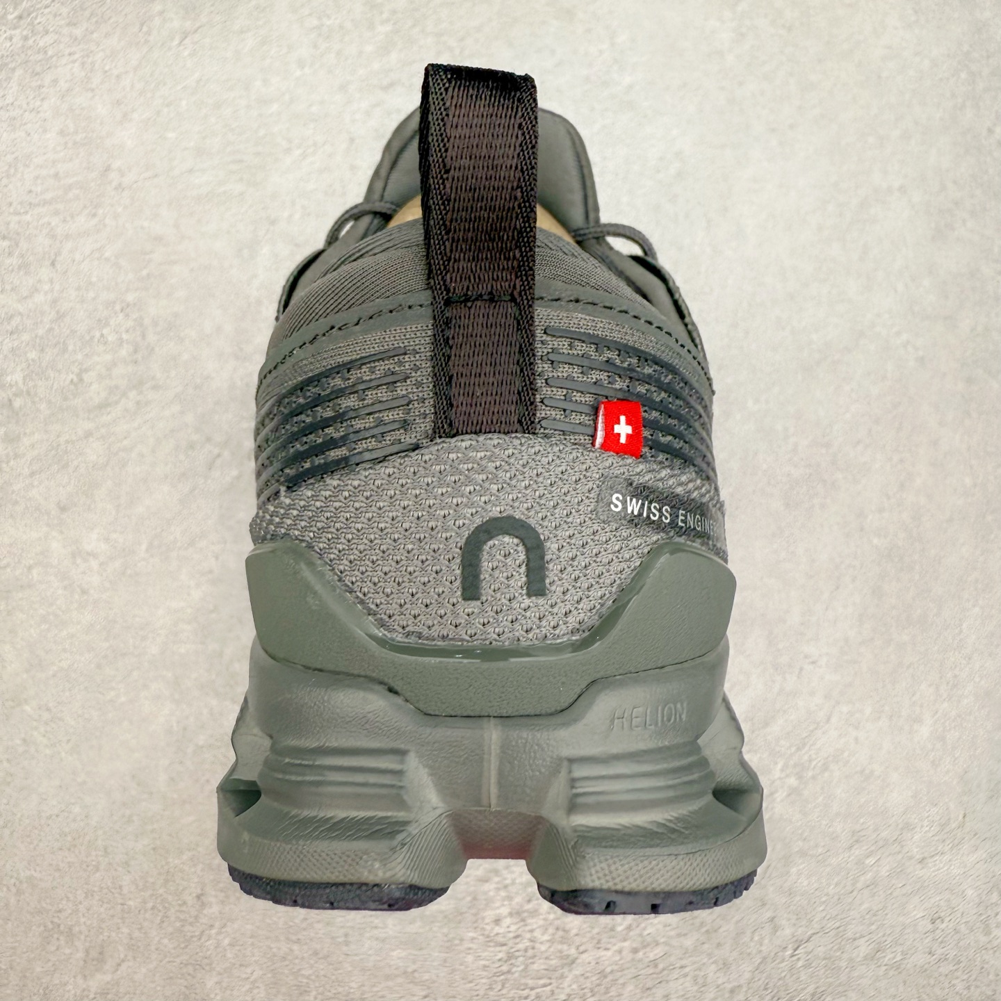 图片[8]-On Cloud X Z5 昂跑减震生活休闲鞋 此运动品牌 开创于2010年 缓震着陆、强效回弹、轻柔质感的设计构思始终是ON研制关键 与此同时基于“为全球提供革新性的跑步感受”信念 陆续推出了多款跑鞋及其以专业运动人体跑步工程学为设计关键的功能性跑步服饰设备 让跑者不费力气地畅快畅跑 尺码：36 36.5 37.5 38 38.5 39 40 40.5 41 42 42.5 43 44 44.5 45-选品中心