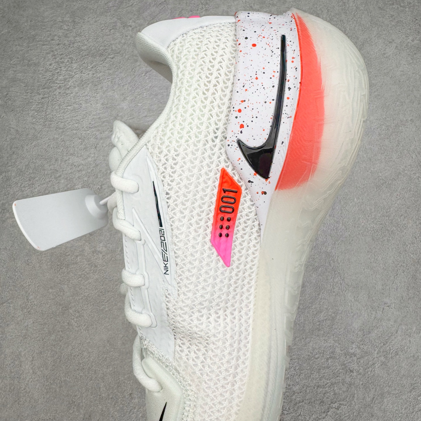 图片[7]-＃灭世纯原 NK ZOOM GT CUT 1 低帮实战篮球鞋 CZ0176-106 历时三月调试 完美版型独家呈现 独家革新四层加厚复合鞋面 鞋面强度及支撑性能秒杀市场尝鲜纯原 独家内置高韧性TPU抗扭片 尝鲜纯原无抗扭片 原厂ZOOM 配套工艺气垫 澎湃脚感上脚可鉴 区分市场假气垫 低气压气垫 大底正确拼接式SWOOSH图案 区分市场一体式贴膜 原厂REACT中底发泡模具 前掌纹路极其立体 防滑性能优异 实战出真知 历经多位圈内大神实战测试 尺码：39 40 40.5 41 42 42.5 43 44 44.5 45 46-选品中心