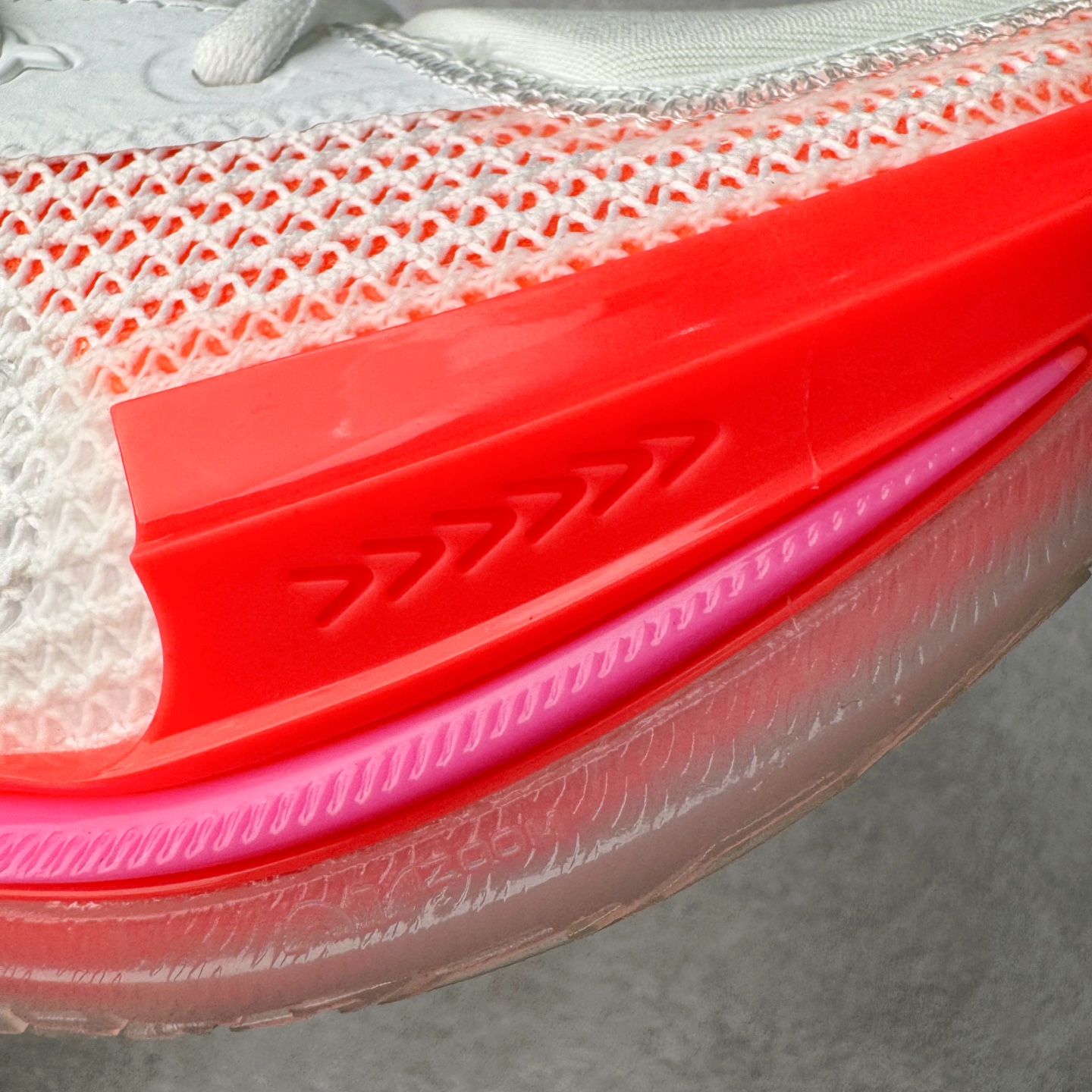 图片[14]-＃灭世纯原 NK ZOOM GT CUT 1 低帮实战篮球鞋 CZ0176-106 历时三月调试 完美版型独家呈现 独家革新四层加厚复合鞋面 鞋面强度及支撑性能秒杀市场尝鲜纯原 独家内置高韧性TPU抗扭片 尝鲜纯原无抗扭片 原厂ZOOM 配套工艺气垫 澎湃脚感上脚可鉴 区分市场假气垫 低气压气垫 大底正确拼接式SWOOSH图案 区分市场一体式贴膜 原厂REACT中底发泡模具 前掌纹路极其立体 防滑性能优异 实战出真知 历经多位圈内大神实战测试 尺码：39 40 40.5 41 42 42.5 43 44 44.5 45 46-选品中心