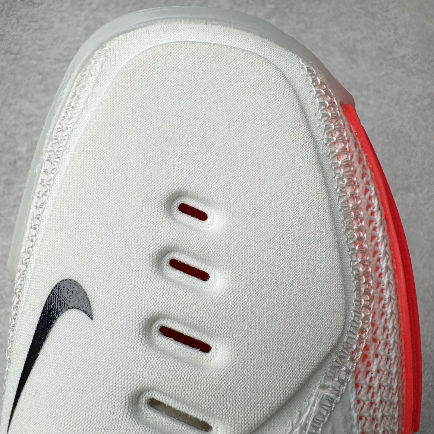 图片[18]-＃灭世纯原 NK ZOOM GT CUT 1 低帮实战篮球鞋 CZ0176-106 历时三月调试 完美版型独家呈现 独家革新四层加厚复合鞋面 鞋面强度及支撑性能秒杀市场尝鲜纯原 独家内置高韧性TPU抗扭片 尝鲜纯原无抗扭片 原厂ZOOM 配套工艺气垫 澎湃脚感上脚可鉴 区分市场假气垫 低气压气垫 大底正确拼接式SWOOSH图案 区分市场一体式贴膜 原厂REACT中底发泡模具 前掌纹路极其立体 防滑性能优异 实战出真知 历经多位圈内大神实战测试 尺码：39 40 40.5 41 42 42.5 43 44 44.5 45 46-选品中心