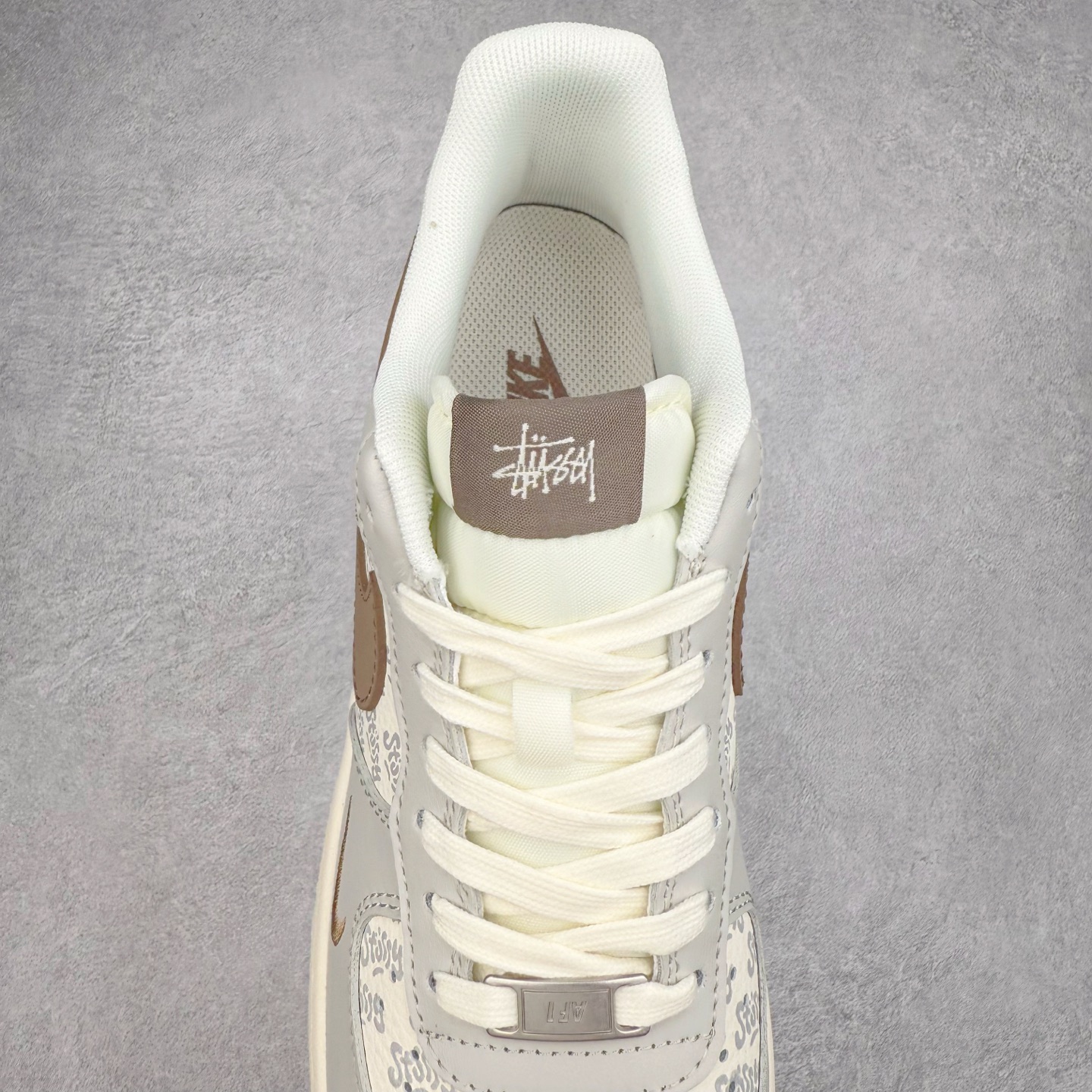 图片[5]-NK Air Force 1´07 Low 空军一号低帮百搭休闲运动板鞋 ZH2598-320 柔软、弹性十足的缓震性能和出色的中底设计 横跨复古与现代的外型结合 造就出风靡全球 三十多年的Force 1 直到今天还深受青睐 实拍调校N版已经零色差零失真 百分百还原实物色彩所见即所得 不存在货不对板色差等低级问题 选购参考实物拍摄 不混卖不参货 只用心做好货严格选品 承诺混一赔十 尺码：36 36.5 37.5 38 38.5 39 40 40.5 41 42 42.5 43 44 44.5 45-选品中心