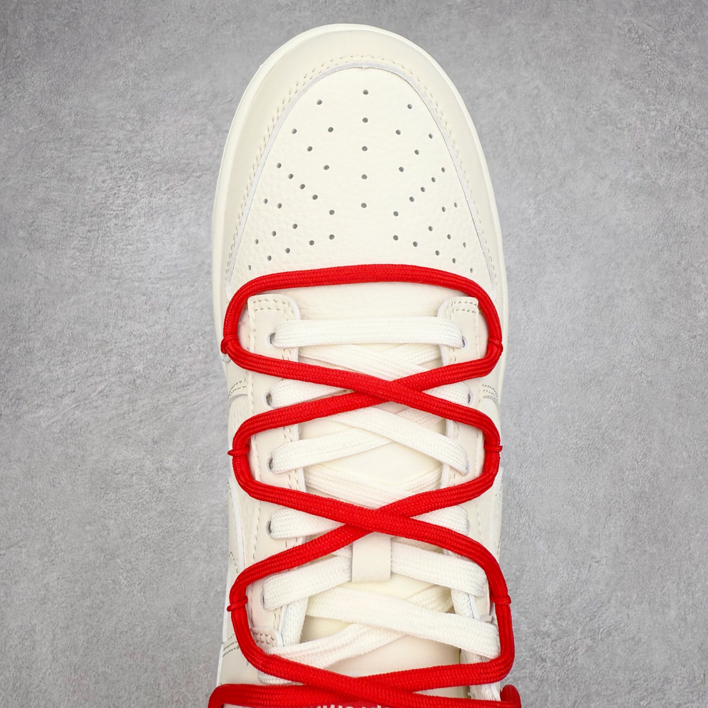 图片[4]-NK Dunk Low 定制配色 DM6868-085 大厂出品 极力推荐 原装头层材料 独家版型蒸餾加工帶來的是更好的视觉和脚感体验大厂纯原品质出货 清洁度 电绣工艺 皮料切割干净无任何毛边 细节完美 实拍调校N版已经零色差零失真 百分百还原实物色彩所见即所得 不存在货不对板色差等低级问题 选购参考实物拍摄 不混卖不参货 只用心做好货严格选品 承诺混一赔十 尺码：36 36.5 37.5 38 38.5 39 40 40.5 41 42 42.5 43 44 44.5 45-选品中心