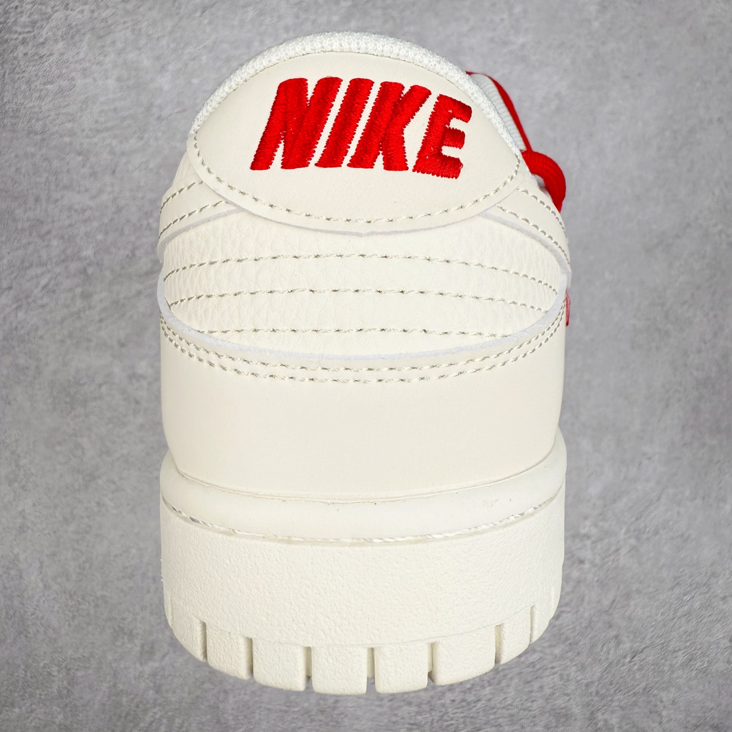 图片[8]-NK Dunk Low 定制配色 DM6868-085 大厂出品 极力推荐 原装头层材料 独家版型蒸餾加工帶來的是更好的视觉和脚感体验大厂纯原品质出货 清洁度 电绣工艺 皮料切割干净无任何毛边 细节完美 实拍调校N版已经零色差零失真 百分百还原实物色彩所见即所得 不存在货不对板色差等低级问题 选购参考实物拍摄 不混卖不参货 只用心做好货严格选品 承诺混一赔十 尺码：36 36.5 37.5 38 38.5 39 40 40.5 41 42 42.5 43 44 44.5 45-选品中心