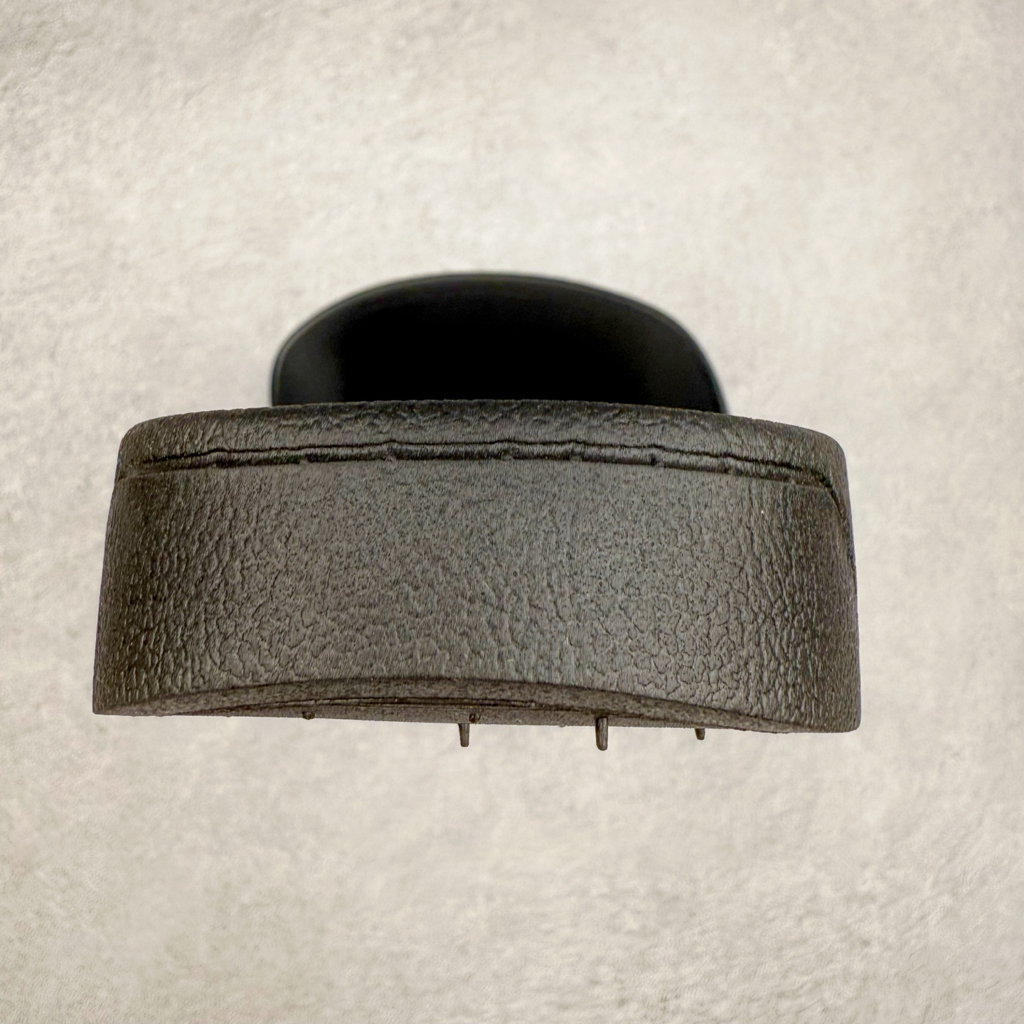 图片[8]-＃HP Arcteryx SYLAN 始祖鸟舒适防滑防磨一字拖鞋 男女同款 Arcteryx中文名始祖鸟 加拿大户外服饰品牌 1989年创立于加拿大温哥华 始祖鸟来自加拿大海岸山脉 植根高山的专业户外品牌 始终秉承对精湛设计和工艺孜孜以求的准则 从1989年创立至今 Arcteryx始终不断在产品设计与做工上不惜工本 以满足始祖鸟的标准 品质、设计以及精简的理念造就了其良好的性能 并能满足严苛环境下的使用需求 尺码：39 40 41 42 43 44 45-选品中心