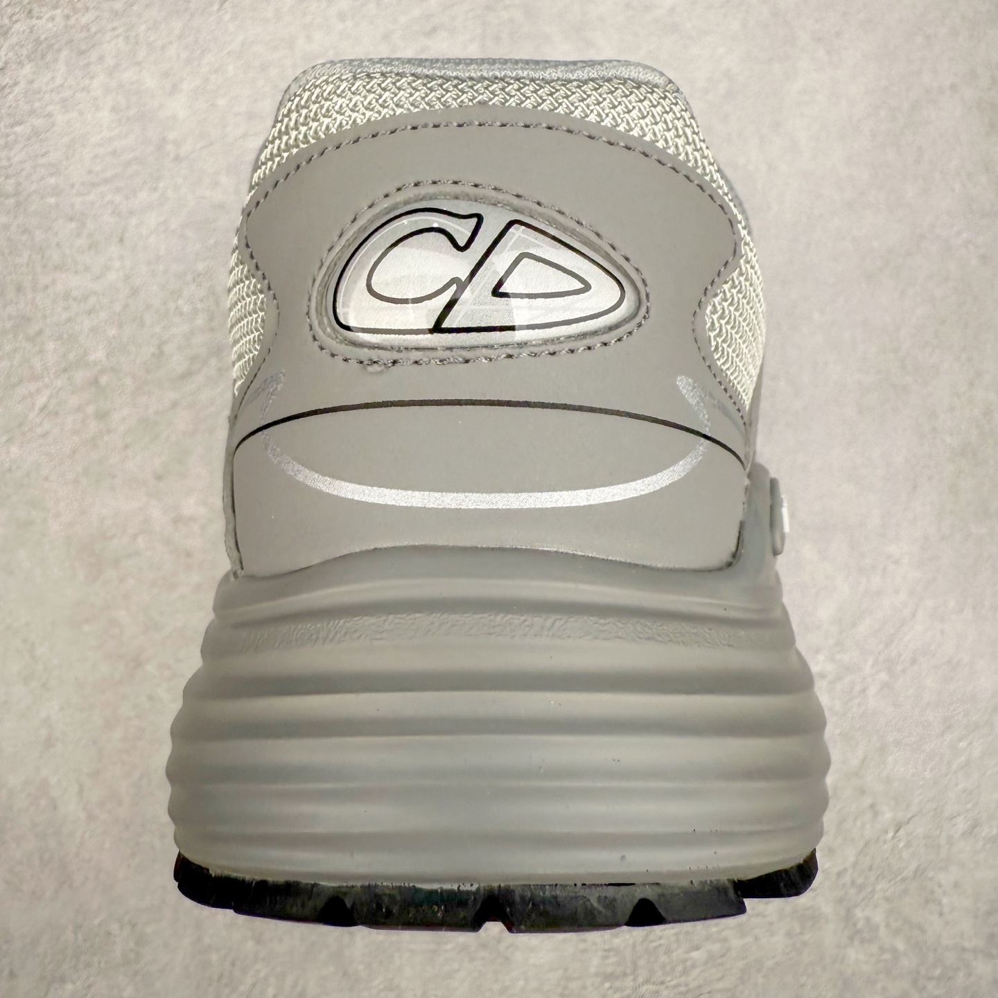 图片[8]-＃福利特价 Dior B30 迪奥网眼织物低帮运动休闲鞋 该款系列采用黑网色眼织物白和色科技料面精心制 作饰以反光“CD30”图形标志 外格轻盈的刻雕效果橡胶鞋搭底配标志性点的缀提升格调 内弹部力细节塑造想理的舒适穿着体验可与各休式闲造型配搭 彰显尚时现代的运风动范 尺码：36 37 35 39 40 41 42 43 44 45-选品中心