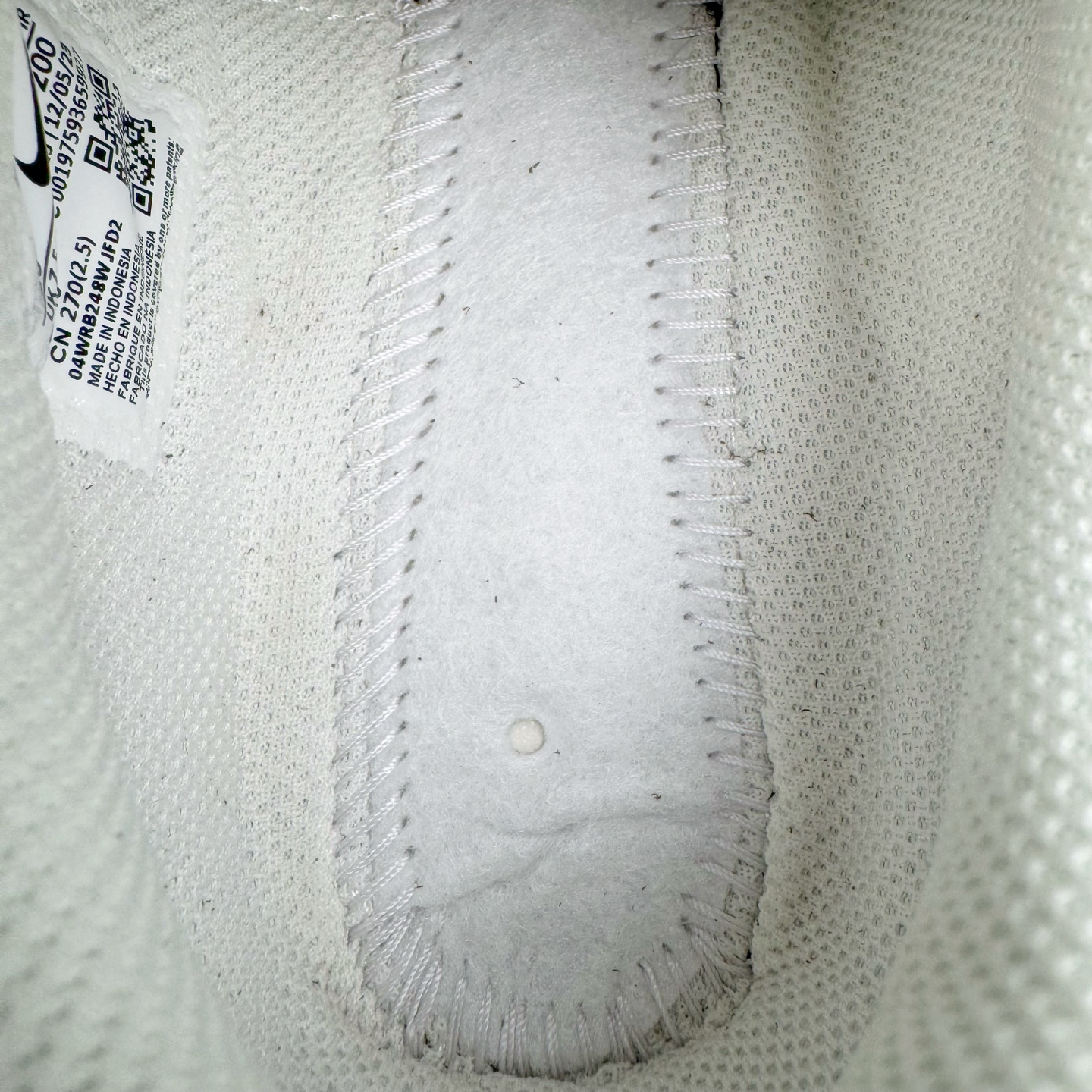 图片[11]-＃S2纯原 NK Classic Cortez Leather 阿甘复古初代皮革慢跑鞋 DZ2795-200 实体平台指令订单 全套原纸板楦头开发 原厂数据大底磨具 一比一鞋头弧度高度鞋身弧度 细节品控鞋型随意对比 正确烫金高频细节 公司级标准检验QC 区分市面一切版本 完美复刻阿甘复古鞋型 尺码：35.5 36 36.5 37.5 38 38.5 39 40 40.5 41 42 42.5 43 44 45-选品中心