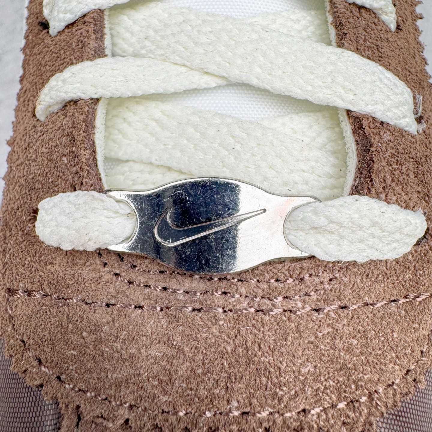 图片[15]-＃S2纯原 NK Classic Cortez Leather 阿甘复古初代皮革慢跑鞋 DZ2795-200 实体平台指令订单 全套原纸板楦头开发 原厂数据大底磨具 一比一鞋头弧度高度鞋身弧度 细节品控鞋型随意对比 正确烫金高频细节 公司级标准检验QC 区分市面一切版本 完美复刻阿甘复古鞋型 尺码：35.5 36 36.5 37.5 38 38.5 39 40 40.5 41 42 42.5 43 44 45-选品中心