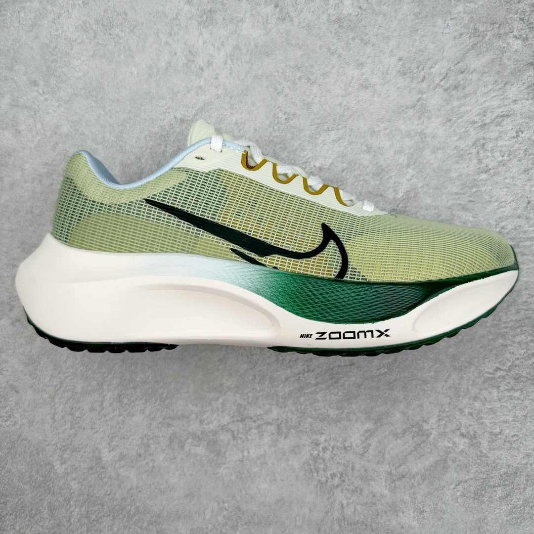 图片[11]-＃TG纯原 NK Zoom Fly 5 马拉松长跑运动休闲缓震碳板跑步鞋 独家开模内嵌全掌铲形真碳板.如拆解发现非碳板可假一罚十.（非市面上通货TPU塑料板或纸板之类）.鞋底窗口可见zoomx粘接料.非通货使用的纹路雕刻而成.外围搭載轻量级SR02泡棉载体.中底ZoomX泡棉.鞋面采用轻盈网眼设计.鞋垫与原厂一致采用zoomX废料粘接而成.鞋盒.合格证.纸吊牌.三标齐全. 实拍调校N版已经零色差零失真 百分百还原实物色彩所见即所得 不存在货不对板色差等低级问题 选购参考实物拍摄 不混卖不参货 只用心做好货严格选品 承诺混一赔十 尺码：36 36.5 37.5 38 38.5 39 40 40.5 41 42 42.5 43 44 44.5 45-选品中心