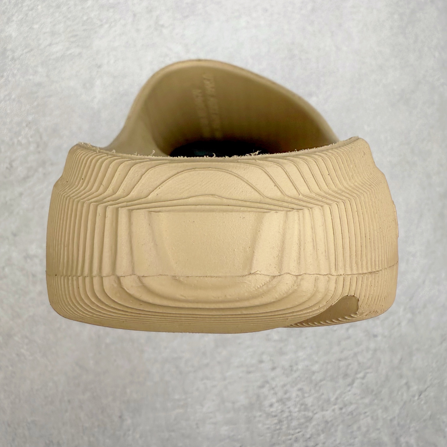 图片[8]-MLB baseball League Slippers 美国榄球洋基队限定字母拖百搭潮流款情侣休闲运动拖鞋 正确全新开发高弹PU鞋底 区别市面套底版本#鞋面采用环保复合去臭材质 尺码：36 36.5 37 38 38.5 39 40 41 42 42.5 43 44-选品中心