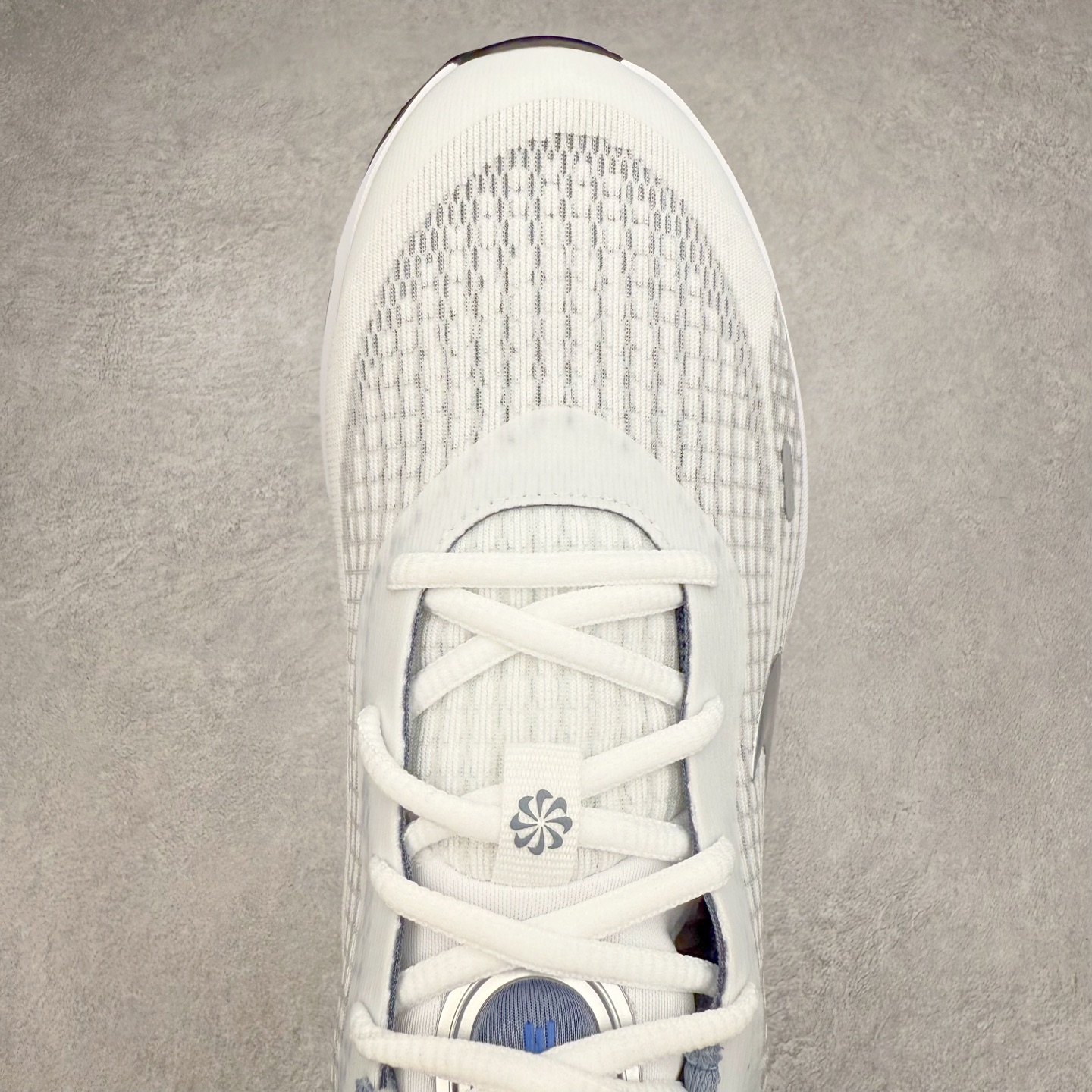 图片[4]-＃TG纯原 NK Journey Run 旅程慢跑系列低帮轻质缓震休闲运动公路跑步鞋 FJ7765-104 采用科技织法轻盈织物合成鞋面材质 搭载柔软厚实ComfiRide 泡绵缓震组合外置防滑耐磨橡胶底片 穿上 Journey Run 公路跑步鞋 尽情畅跑 享受每一步的风景 搭载柔软厚实的 ComfiRide 泡绵缓震配置 助你征服充满挑战的路面 大步流星 微笑前行 该鞋款舒适非凡 让你爱不释脚 尺码：35.5 36 36.5 37.5 38 38.5 39 40 40.5 41 42 42.5 43 44 44.5 45-选品中心