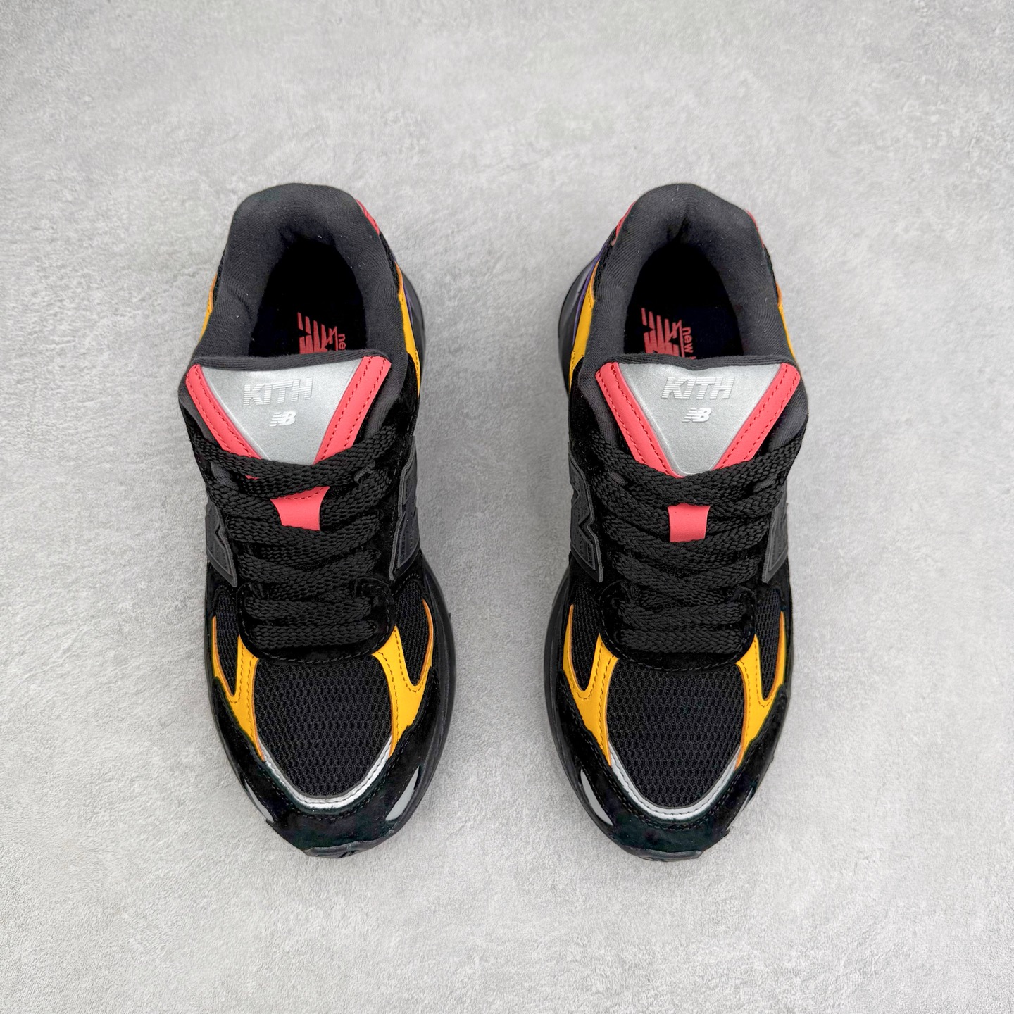 图片[2]-New Balance NB2010系列新百伦经典复古休闲运动板鞋 以ENCAP中底配以升级版 N-ERGY缓震物料 鞋面则采用特色的柔软麂皮搭以NewBalance经典的尼龙网布 低调中还原跑鞋本真 更年轻化的设计理念与材质 让新世代青年得以用全新视角体验经典鞋款的传奇魅力尺码：36 37 37.5 38 38.5 39.5 40 40.5 41.5 42 42.5 43 44 45 46-选品中心