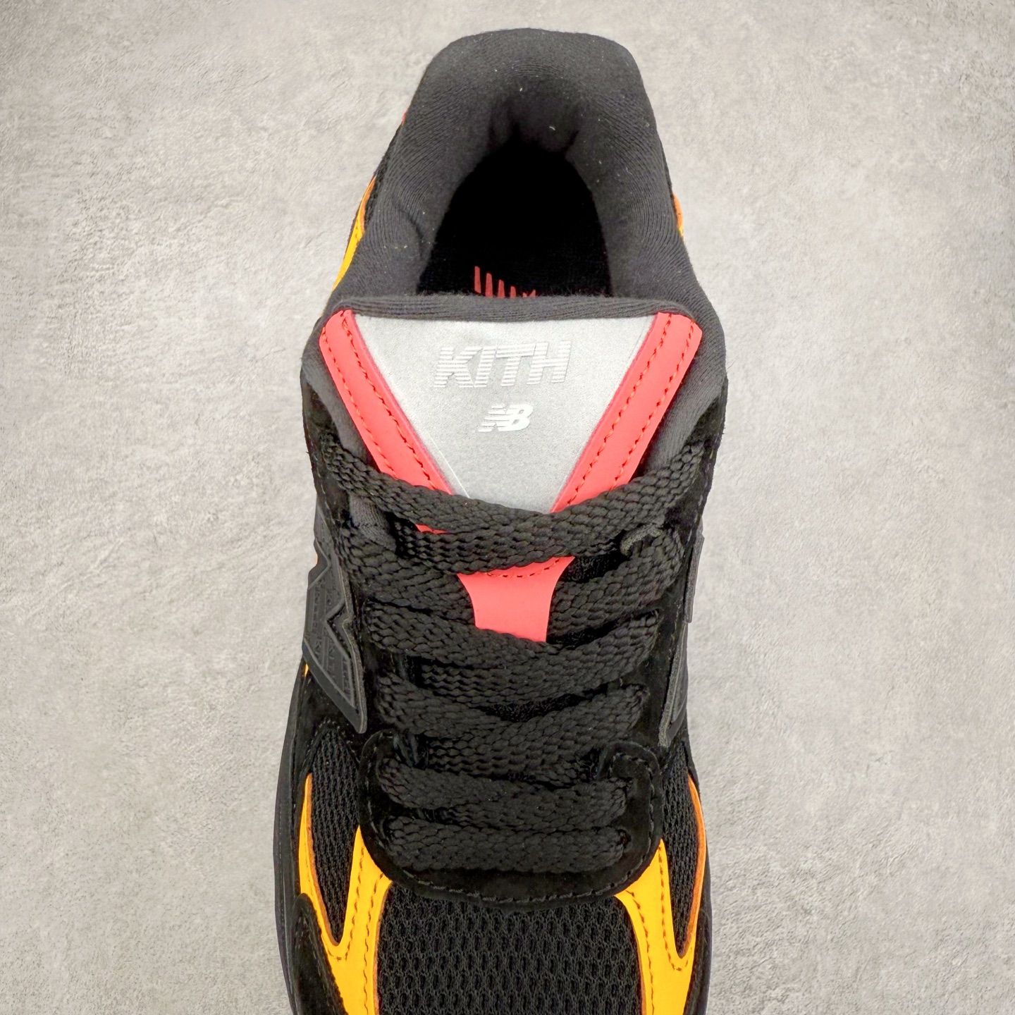 图片[5]-New Balance NB2010系列新百伦经典复古休闲运动板鞋 以ENCAP中底配以升级版 N-ERGY缓震物料 鞋面则采用特色的柔软麂皮搭以NewBalance经典的尼龙网布 低调中还原跑鞋本真 更年轻化的设计理念与材质 让新世代青年得以用全新视角体验经典鞋款的传奇魅力尺码：36 37 37.5 38 38.5 39.5 40 40.5 41.5 42 42.5 43 44 45 46-选品中心