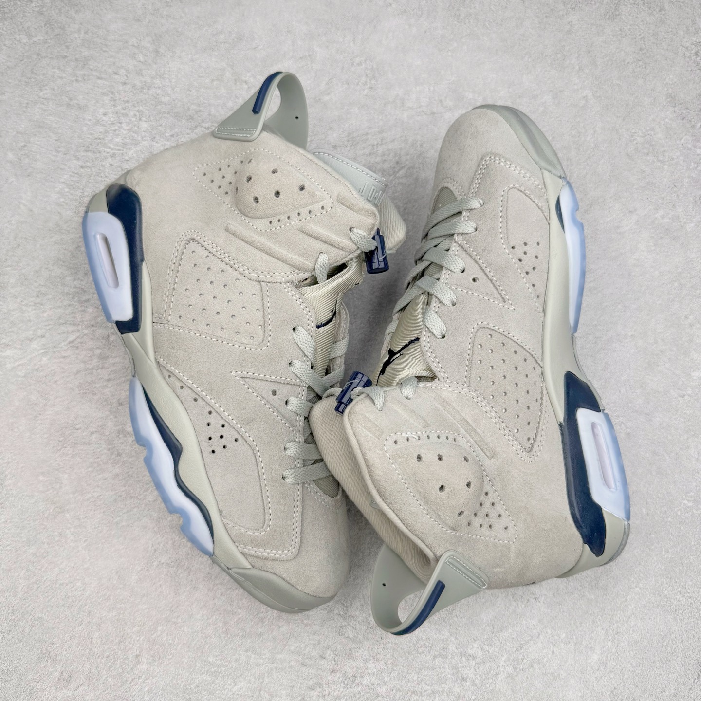 图片[3]-＃K版纯原 Air Jordan AJ6 Retro \\\”Georgetown\\\” 乔治城灰蓝 CT8529-012 原楦原纸板开发 采购原厂皮料 原厂定型 后跟完美效果 到手可放心比对发售原鞋 上脚百分百充当正品驾驭 真正原装公司级完美鞋型 一切细节实拍所见所得 纸板中底、钢印 完美版型 一应俱全外贸专供 发国外寄售可稳妥充正操作 实拍调校N版已经零色差零失真 百分百还原实物色彩所见即所得 不存在货不对板色差等低级问题 选购参考实物拍摄 不混卖不参货 只用心做好货严格选品 承诺混一赔十 尺码：40 40.5 41 42 42.5 43 44 44.5 45 46 47.5-选品中心