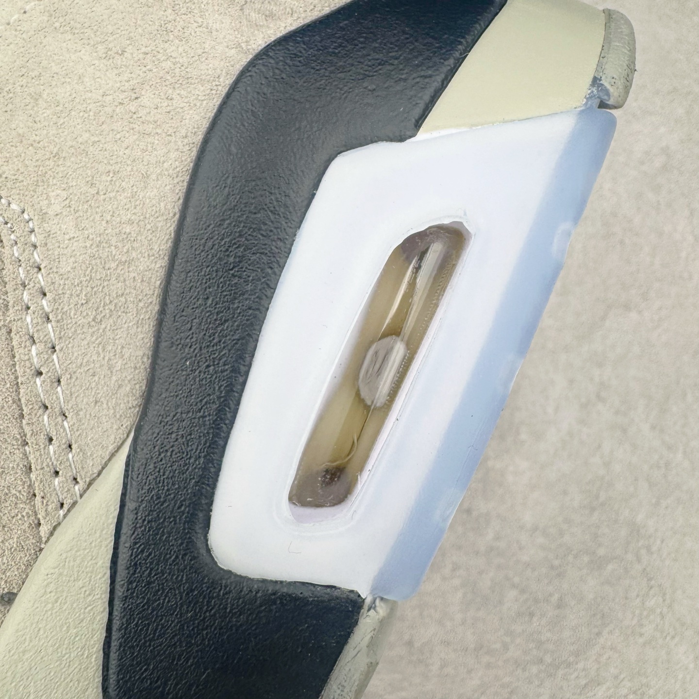 图片[17]-＃K版纯原 Air Jordan AJ6 Retro \\\”Georgetown\\\” 乔治城灰蓝 CT8529-012 原楦原纸板开发 采购原厂皮料 原厂定型 后跟完美效果 到手可放心比对发售原鞋 上脚百分百充当正品驾驭 真正原装公司级完美鞋型 一切细节实拍所见所得 纸板中底、钢印 完美版型 一应俱全外贸专供 发国外寄售可稳妥充正操作 实拍调校N版已经零色差零失真 百分百还原实物色彩所见即所得 不存在货不对板色差等低级问题 选购参考实物拍摄 不混卖不参货 只用心做好货严格选品 承诺混一赔十 尺码：40 40.5 41 42 42.5 43 44 44.5 45 46 47.5-选品中心