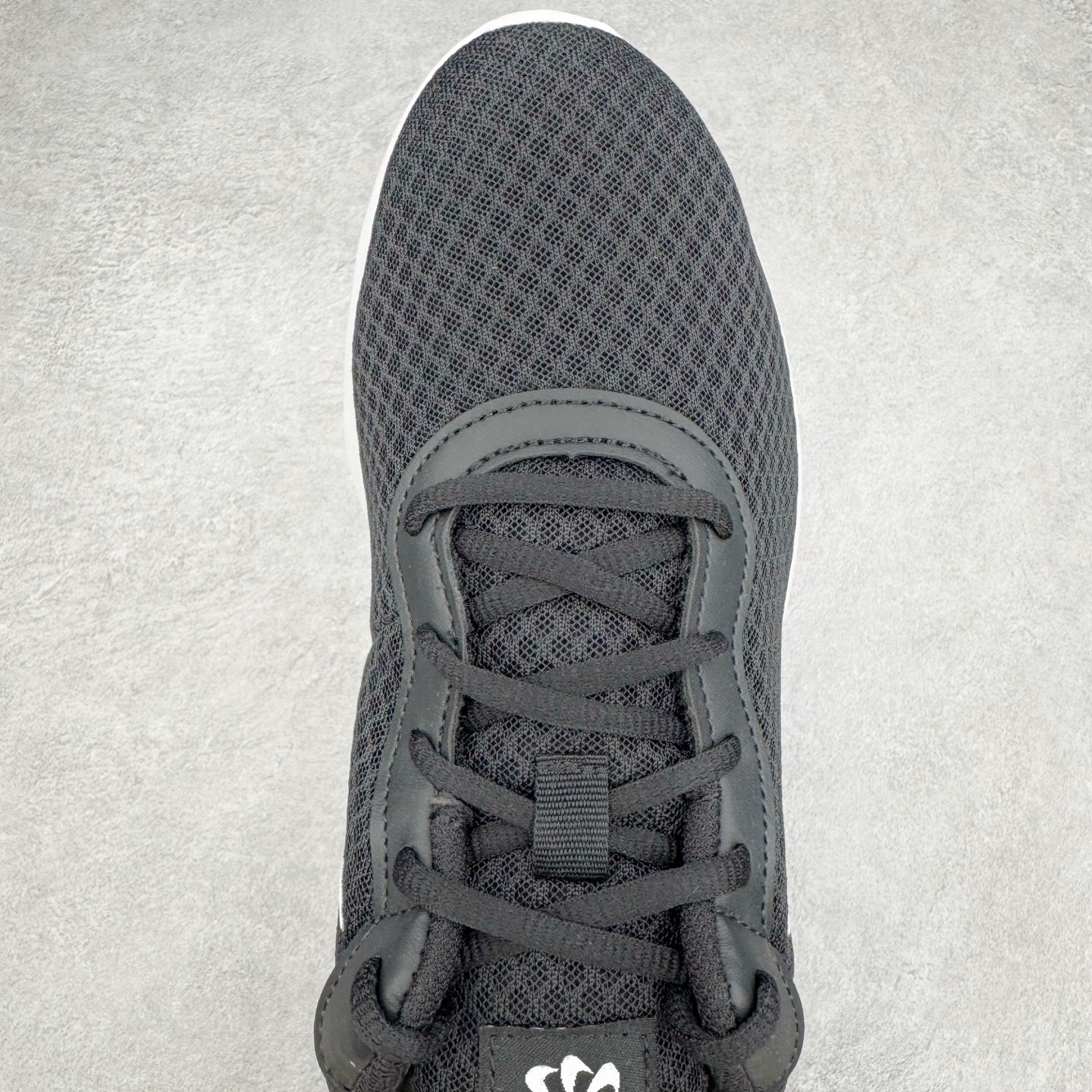 图片[4]-＃TG纯原 NK TANJUN KAISHI 经典伦敦网面跑步慢跑鞋 黑白2.0 DJ6258-003 泰光Zp特供批次 市面唯一支持实战的跑鞋 原档案数据原厂网纱 正确高频花纹 前后掌内置Zoom Air气垫 原装MD大底 脚感完美还原 原盒原配 QC检验、钢印 俱全 原底科技 同步原版 脚感堪比Boost 实拍调校N版已经零色差零失真 百分百还原实物色彩所见即所得 不存在货不对板色差等低级问题 选购参考实物拍摄 不混卖不参货 只用心做好货严格选品 承诺混一赔十 尺码：36 36.5 37.5 38 38.5 39 40 40.5 41 42 42.5 43 44 44.5 45-选品中心