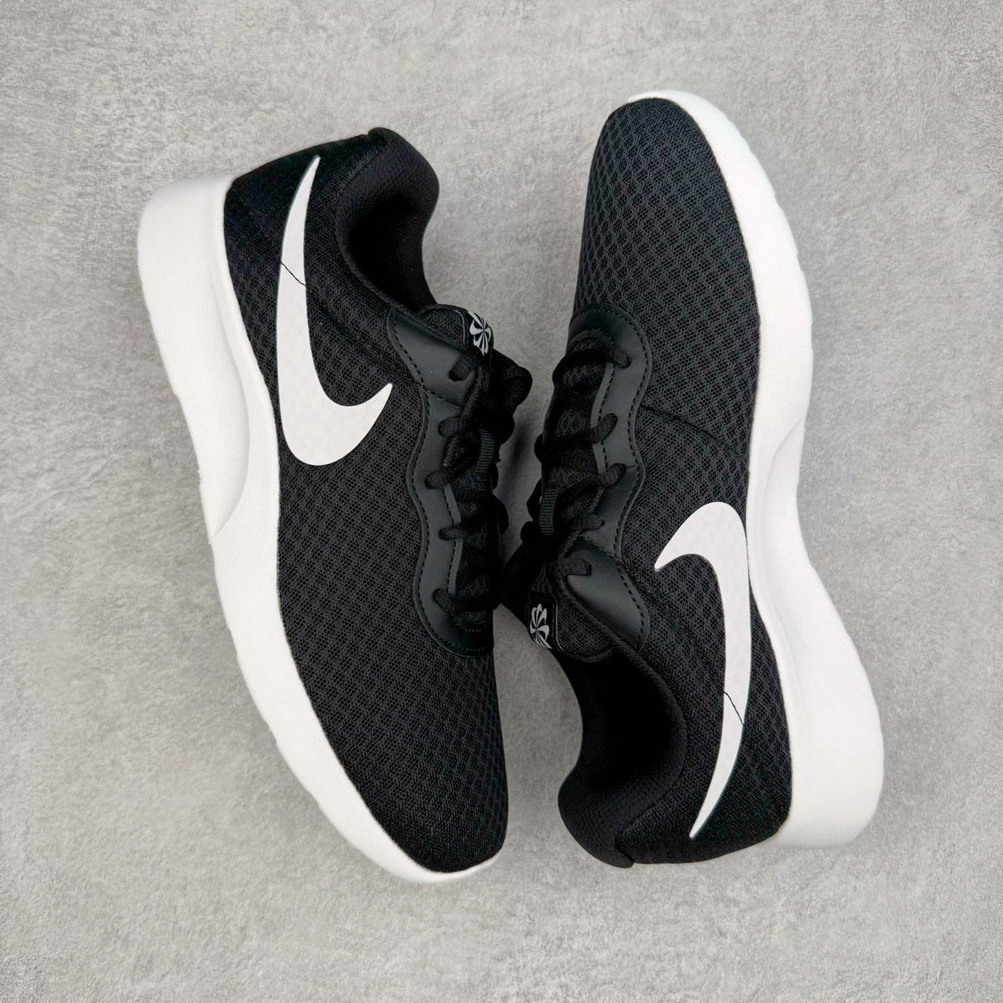 图片[3]-＃TG纯原 NK TANJUN KAISHI 经典伦敦网面跑步慢跑鞋 黑白2.0 DJ6258-003 泰光Zp特供批次 市面唯一支持实战的跑鞋 原档案数据原厂网纱 正确高频花纹 前后掌内置Zoom Air气垫 原装MD大底 脚感完美还原 原盒原配 QC检验、钢印 俱全 原底科技 同步原版 脚感堪比Boost 实拍调校N版已经零色差零失真 百分百还原实物色彩所见即所得 不存在货不对板色差等低级问题 选购参考实物拍摄 不混卖不参货 只用心做好货严格选品 承诺混一赔十 尺码：36 36.5 37.5 38 38.5 39 40 40.5 41 42 42.5 43 44 44.5 45-选品中心