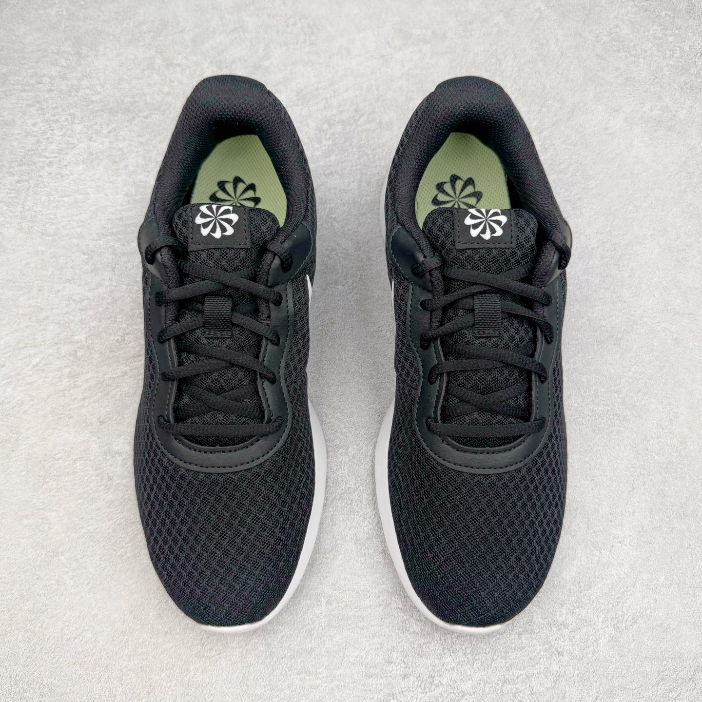 图片[2]-＃TG纯原 NK TANJUN KAISHI 经典伦敦网面跑步慢跑鞋 黑白2.0 DJ6258-003 泰光Zp特供批次 市面唯一支持实战的跑鞋 原档案数据原厂网纱 正确高频花纹 前后掌内置Zoom Air气垫 原装MD大底 脚感完美还原 原盒原配 QC检验、钢印 俱全 原底科技 同步原版 脚感堪比Boost 实拍调校N版已经零色差零失真 百分百还原实物色彩所见即所得 不存在货不对板色差等低级问题 选购参考实物拍摄 不混卖不参货 只用心做好货严格选品 承诺混一赔十 尺码：36 36.5 37.5 38 38.5 39 40 40.5 41 42 42.5 43 44 44.5 45-选品中心