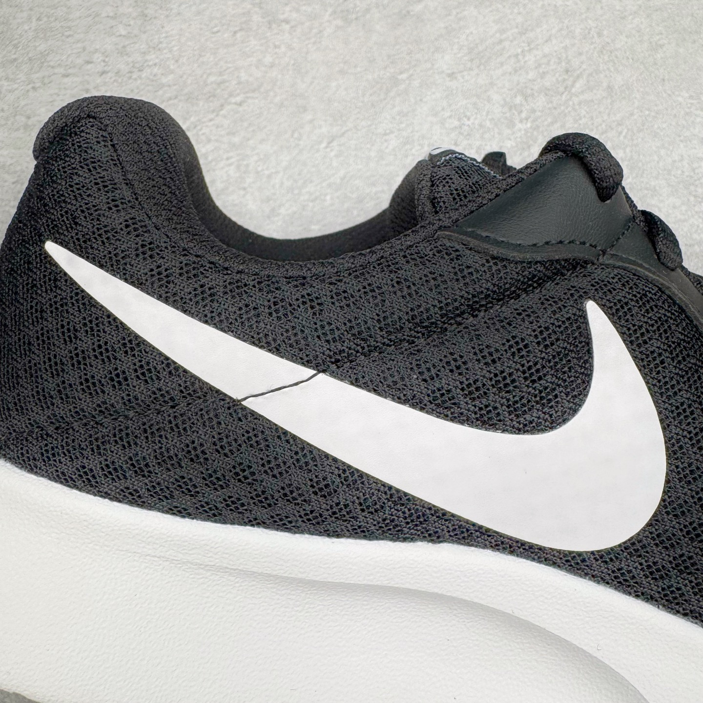 图片[17]-＃TG纯原 NK TANJUN KAISHI 经典伦敦网面跑步慢跑鞋 黑白2.0 DJ6258-003 泰光Zp特供批次 市面唯一支持实战的跑鞋 原档案数据原厂网纱 正确高频花纹 前后掌内置Zoom Air气垫 原装MD大底 脚感完美还原 原盒原配 QC检验、钢印 俱全 原底科技 同步原版 脚感堪比Boost 实拍调校N版已经零色差零失真 百分百还原实物色彩所见即所得 不存在货不对板色差等低级问题 选购参考实物拍摄 不混卖不参货 只用心做好货严格选品 承诺混一赔十 尺码：36 36.5 37.5 38 38.5 39 40 40.5 41 42 42.5 43 44 44.5 45-选品中心