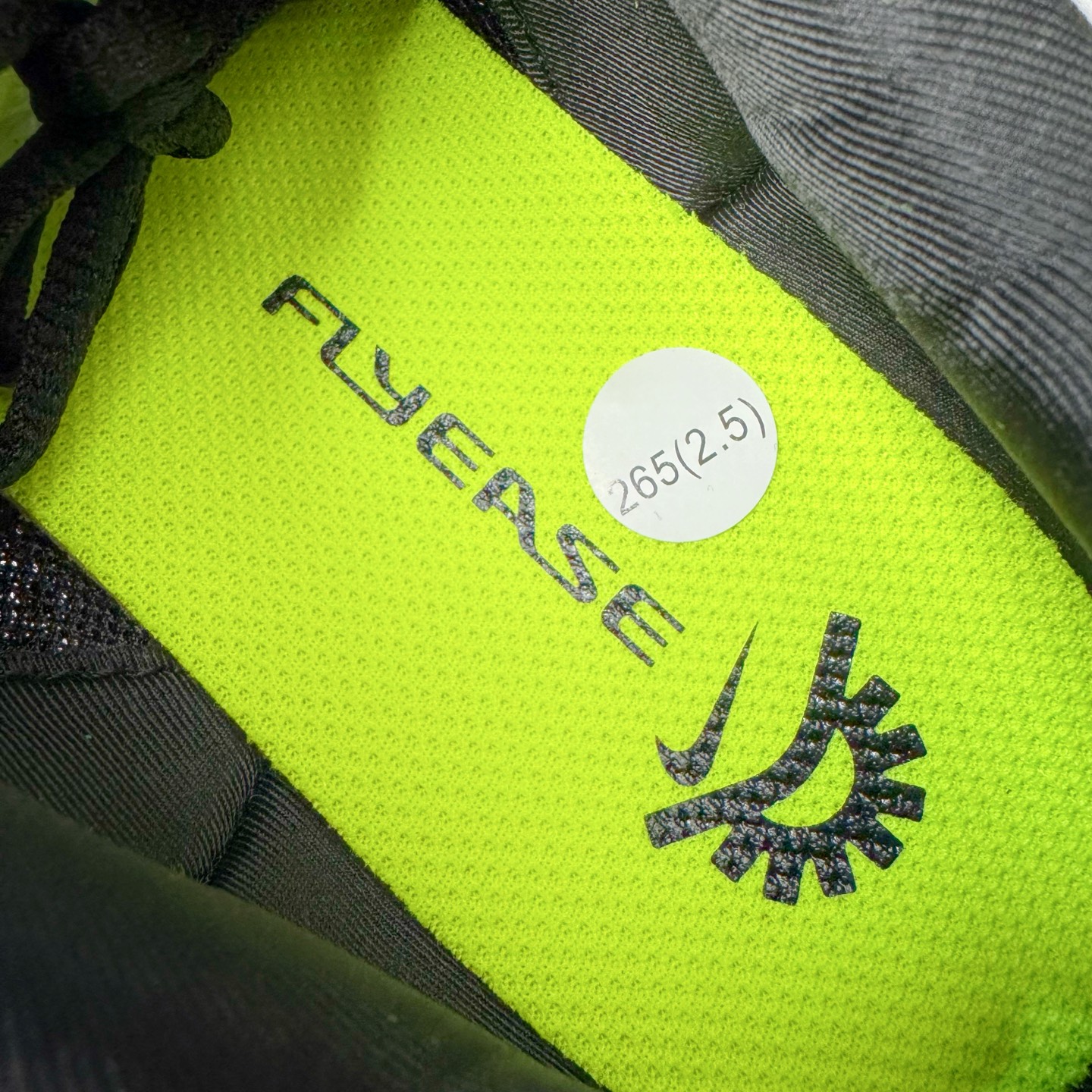 图片[12]-＃TG纯原 NK TANJUN KAISHI 经典伦敦网面跑步慢跑鞋 黑白3.0 DV7775-001 泰光Zp特供批次 市面唯一支持实战的跑鞋 原档案数据原厂网纱 正确高频花纹 前后掌内置Zoom Air气垫 原装MD大底 脚感完美还原 原盒原配 QC检验、钢印 俱全 原底科技 同步原版 脚感堪比Boost 实拍调校N版已经零色差零失真 百分百还原实物色彩所见即所得 不存在货不对板色差等低级问题 选购参考实物拍摄 不混卖不参货 只用心做好货严格选品 承诺混一赔十 尺码：36 36.5 37.5 38 38.5 39 40 40.5 41 42 42.5 43 44 44.5 45-选品中心