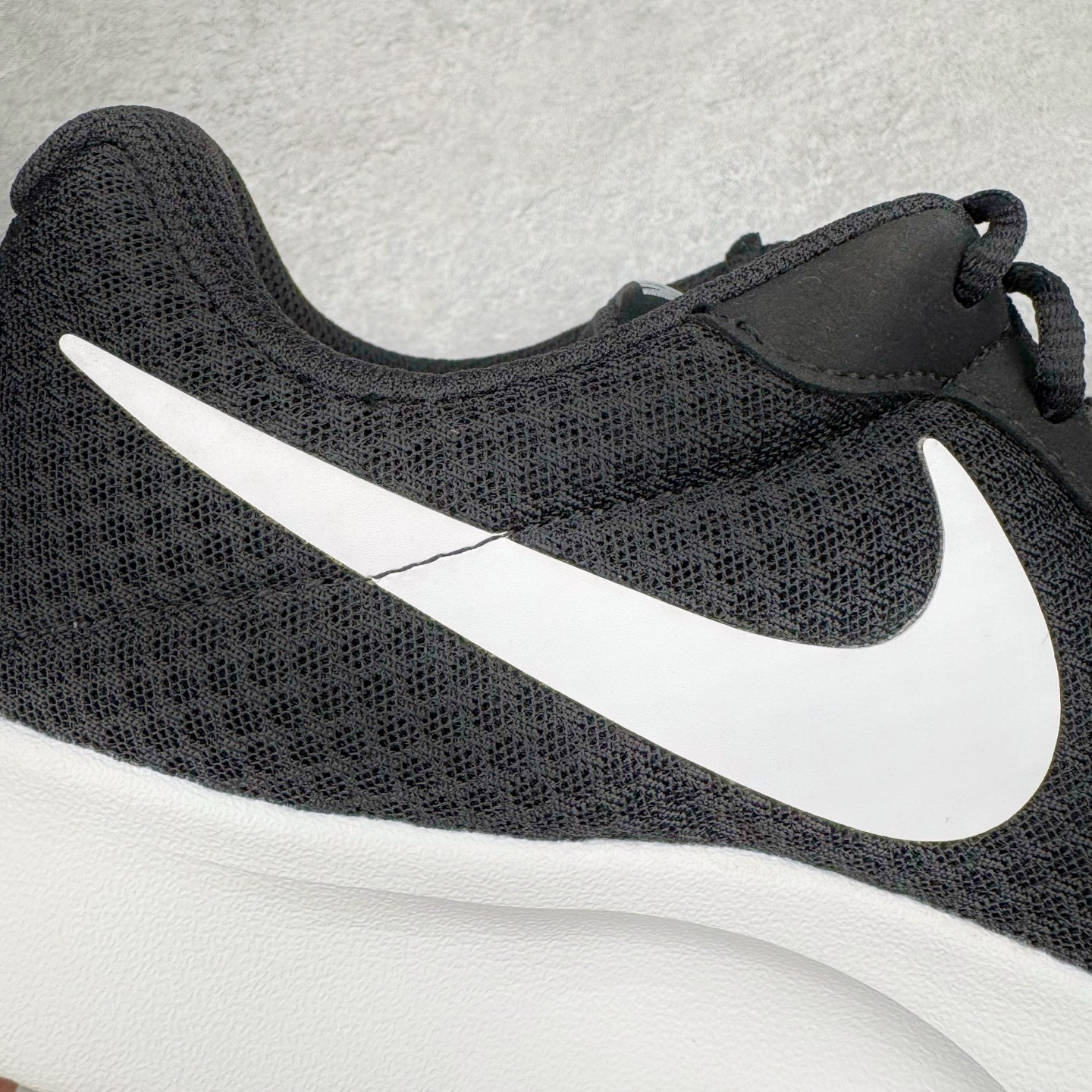 图片[17]-＃TG纯原 NK TANJUN KAISHI 经典伦敦网面跑步慢跑鞋 黑白 812654-011 泰光Zp特供批次 市面唯一支持实战的跑鞋 原档案数据原厂网纱 正确高频花纹 前后掌内置Zoom Air气垫 原装MD大底 脚感完美还原 原盒原配 QC检验、钢印 俱全 原底科技 同步原版 脚感堪比Boost 实拍调校N版已经零色差零失真 百分百还原实物色彩所见即所得 不存在货不对板色差等低级问题 选购参考实物拍摄 不混卖不参货 只用心做好货严格选品 承诺混一赔十 尺码：36 36.5 37.5 38 38.5 39 40 40.5 41 42 42.5 43 44 44.5 45-选品中心