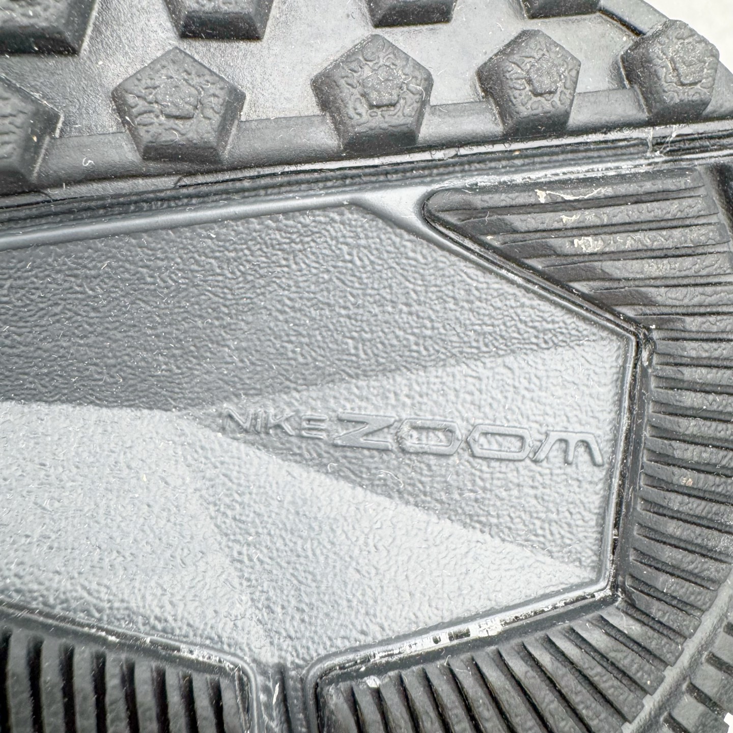 图片[18]-＃TG纯原 NK Zoom Winflo 5 简约舒适织物减震防滑耐磨低帮休闲跑步鞋 AA7406-002 泰光Zp特供批次 市面唯一支持实战的跑鞋 原档案数据原厂网纱 正确高频花纹 前后掌内置Zoom Air气垫 原装MD大底 脚感完美还原 原盒原配 QC检验、钢印 俱全 原底科技 同步原版 脚感堪比Boost 实拍调校N版已经零色差零失真 百分百还原实物色彩所见即所得 不存在货不对板色差等低级问题 选购参考实物拍摄 不混卖不参货 只用心做好货严格选品 承诺混一赔十 尺码：36 36.5 37.5 38 38.5 39 40 40.5 41 42 42.5 43 44 44.5 45-选品中心