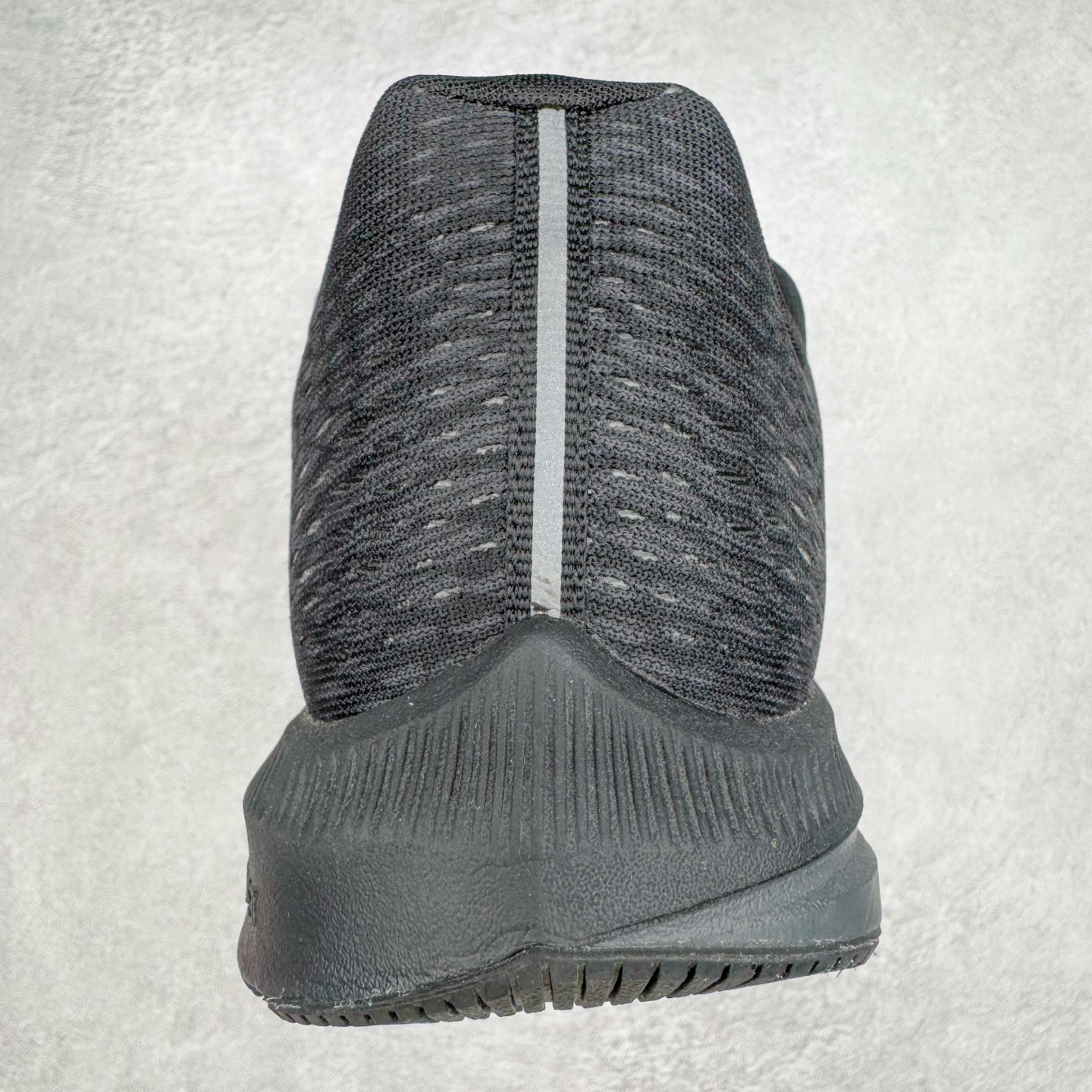 图片[8]-＃TG纯原 NK Zoom Winflo 5 简约舒适织物减震防滑耐磨低帮休闲跑步鞋 AA7406-002 泰光Zp特供批次 市面唯一支持实战的跑鞋 原档案数据原厂网纱 正确高频花纹 前后掌内置Zoom Air气垫 原装MD大底 脚感完美还原 原盒原配 QC检验、钢印 俱全 原底科技 同步原版 脚感堪比Boost 实拍调校N版已经零色差零失真 百分百还原实物色彩所见即所得 不存在货不对板色差等低级问题 选购参考实物拍摄 不混卖不参货 只用心做好货严格选品 承诺混一赔十 尺码：36 36.5 37.5 38 38.5 39 40 40.5 41 42 42.5 43 44 44.5 45-选品中心