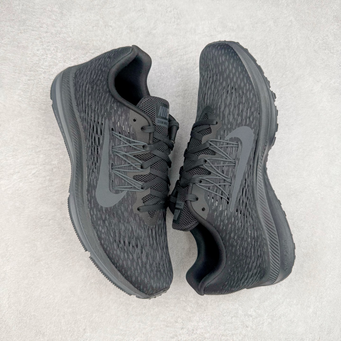 图片[3]-＃TG纯原 NK Zoom Winflo 5 简约舒适织物减震防滑耐磨低帮休闲跑步鞋 AA7406-002 泰光Zp特供批次 市面唯一支持实战的跑鞋 原档案数据原厂网纱 正确高频花纹 前后掌内置Zoom Air气垫 原装MD大底 脚感完美还原 原盒原配 QC检验、钢印 俱全 原底科技 同步原版 脚感堪比Boost 实拍调校N版已经零色差零失真 百分百还原实物色彩所见即所得 不存在货不对板色差等低级问题 选购参考实物拍摄 不混卖不参货 只用心做好货严格选品 承诺混一赔十 尺码：36 36.5 37.5 38 38.5 39 40 40.5 41 42 42.5 43 44 44.5 45-选品中心