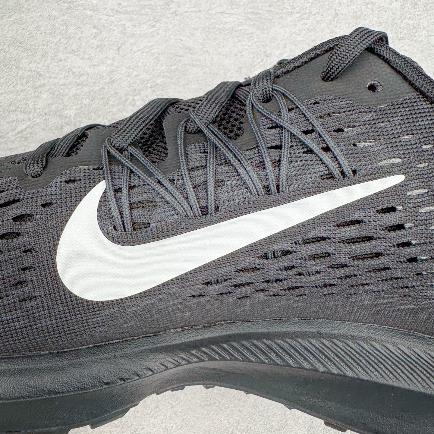 图片[19]-＃TG纯原 NK Zoom Winflo 5 简约舒适织物减震防滑耐磨低帮休闲跑步鞋 AA7406-001 泰光Zp特供批次 市面唯一支持实战的跑鞋 原档案数据原厂网纱 正确高频花纹 前后掌内置Zoom Air气垫 原装MD大底 脚感完美还原 原盒原配 QC检验、钢印 俱全 原底科技 同步原版 脚感堪比Boost 实拍调校N版已经零色差零失真 百分百还原实物色彩所见即所得 不存在货不对板色差等低级问题 选购参考实物拍摄 不混卖不参货 只用心做好货严格选品 承诺混一赔十 尺码：36 36.5 37.5 38 38.5 39 40 40.5 41 42 42.5 43 44 44.5 45-选品中心