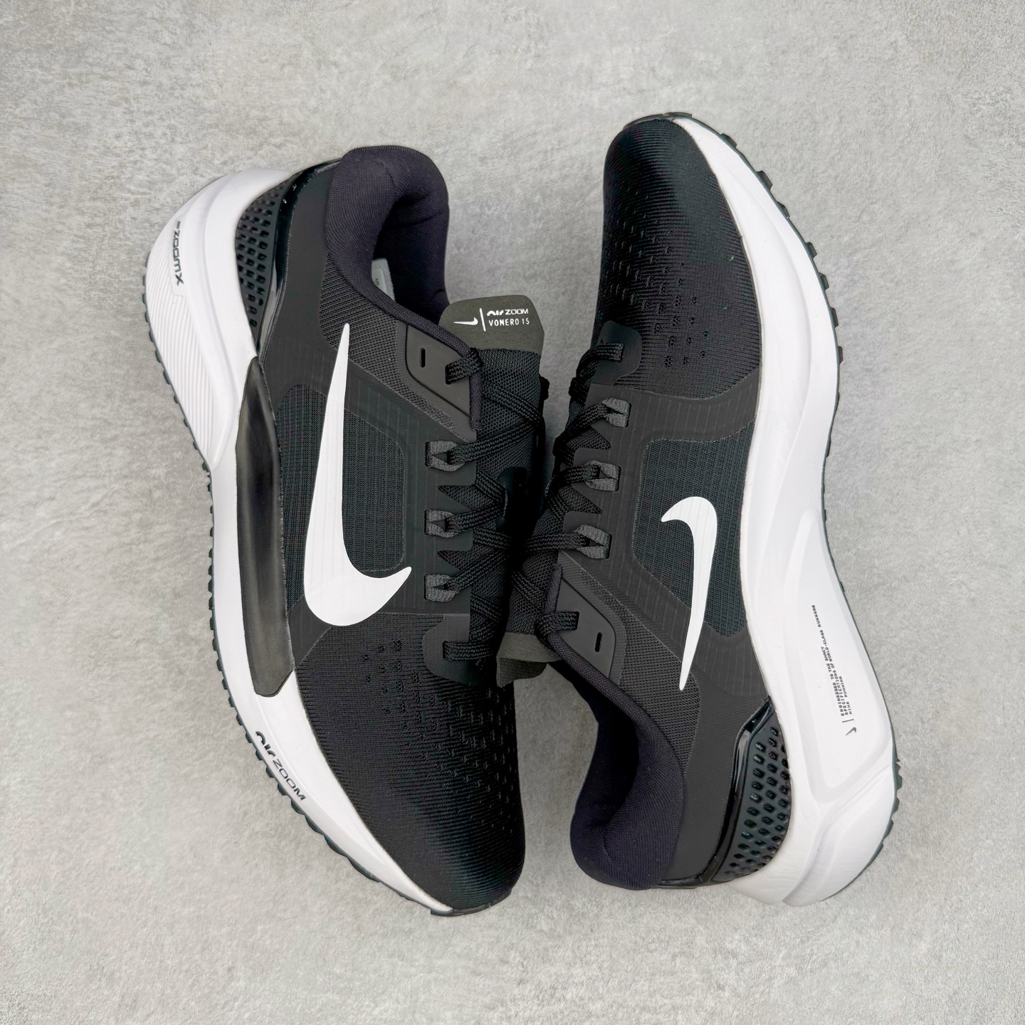 图片[3]-＃TG纯原 NK Air Zoom Vomero 15 编织 网布织物减震防滑耐磨低帮气垫休闲跑步鞋 黑白 CU1855-001 泰光Zp特供批次 市面唯一支持实战的跑鞋 原档案数据原厂网纱 正确高频花纹 前后掌内置Zoom Air气垫 原装MD大底 脚感完美还原 原盒原配 QC检验、钢印 俱全 原底科技 同步原版 脚感堪比Boost 实拍调校N版已经零色差零失真 百分百还原实物色彩所见即所得 不存在货不对板色差等低级问题 选购参考实物拍摄 不混卖不参货 只用心做好货严格选品 承诺混一赔十 尺码：36 36.5 37.5 38 38.5 39 40 40.5 41 42 42.5 43 44 44.5 45-选品中心