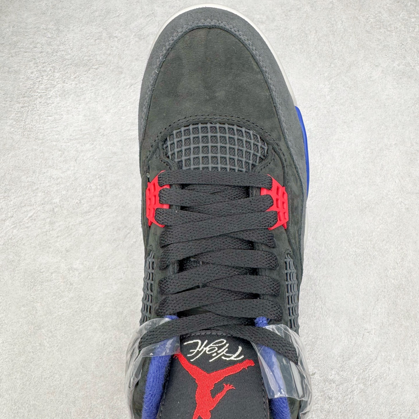 图片[4]-＃K版纯原 Air Jordan AJ4 Rare Air Laser 稀有空气 黑蓝红 FV5029-003 全新升级改良 原鞋原楦原纸板同源开发 完美呈现乔4的版型 内侧正确双色网格 还原细节 原厂皮料 正确气垫颜色 正确网格工艺 正确拉帮工艺 全鞋原装材料制作 原档案原模具打造 支持全方位与正品对比 尺码：36 36.5 37.5 38 38.5 39 40 40.5 41 42 42.5 43 44 44.5 45 46 47.5-选品中心