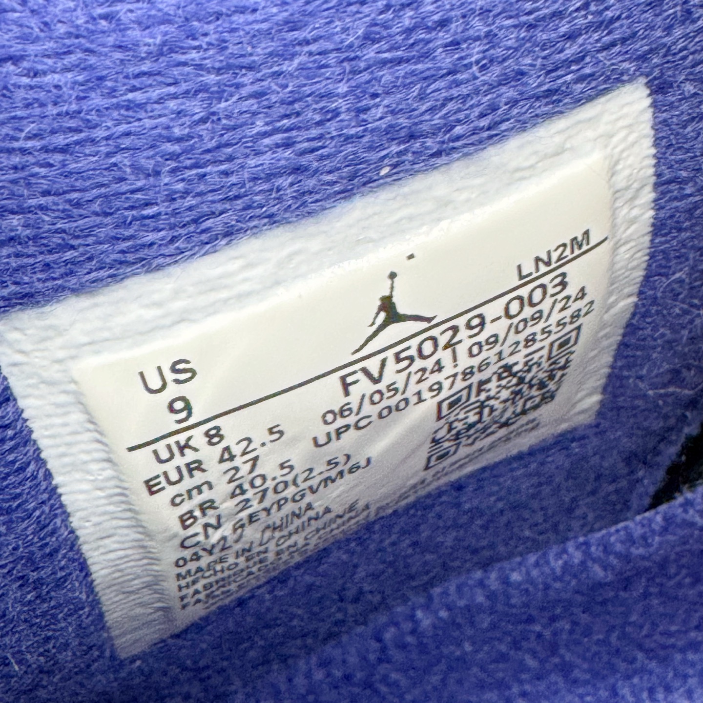 图片[20]-＃K版纯原 Air Jordan AJ4 Rare Air Laser 稀有空气 黑蓝红 FV5029-003 全新升级改良 原鞋原楦原纸板同源开发 完美呈现乔4的版型 内侧正确双色网格 还原细节 原厂皮料 正确气垫颜色 正确网格工艺 正确拉帮工艺 全鞋原装材料制作 原档案原模具打造 支持全方位与正品对比 尺码：36 36.5 37.5 38 38.5 39 40 40.5 41 42 42.5 43 44 44.5 45 46 47.5-选品中心