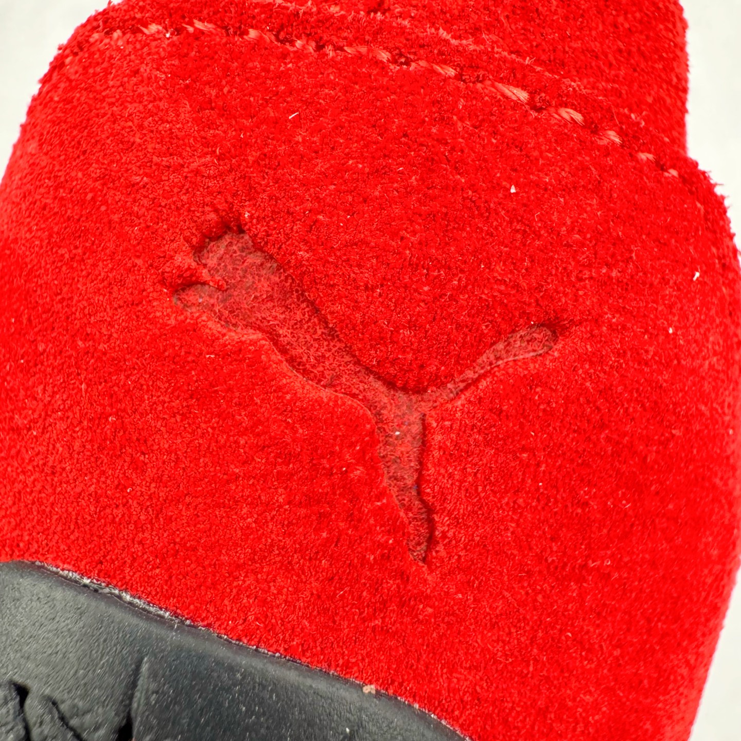 图片[15]-＃S2 PUMA Speedcat Ballerina 彪马柔软舒适防滑耐磨低帮生活休闲鞋芭蕾舞鞋单鞋玛丽珍鞋 这次，PUMA决定再对Speedcat来一次创新，以芭蕾舞鞋为灵感，将芭蕾舞鞋的灵动与轻盈感与赛车鞋融为一体，带来极具个性的全新鞋款Speedcat Ballerina。Speedcat Ballerina由Speedcat去除鞋舌、鞋带以及部分鞋侧位打造而成，鞋带部分被改为如同芭蕾鞋般的交叉弹性带，PUMA的标志依旧设计于鞋侧旁，整个鞋款外观变得更加优雅。Speedcat Ballerina 还汲取了赛车鞋的抓地设计，配备经典橡胶大底。尺码：36 37 37.5 38 38.5 39 40-选品中心