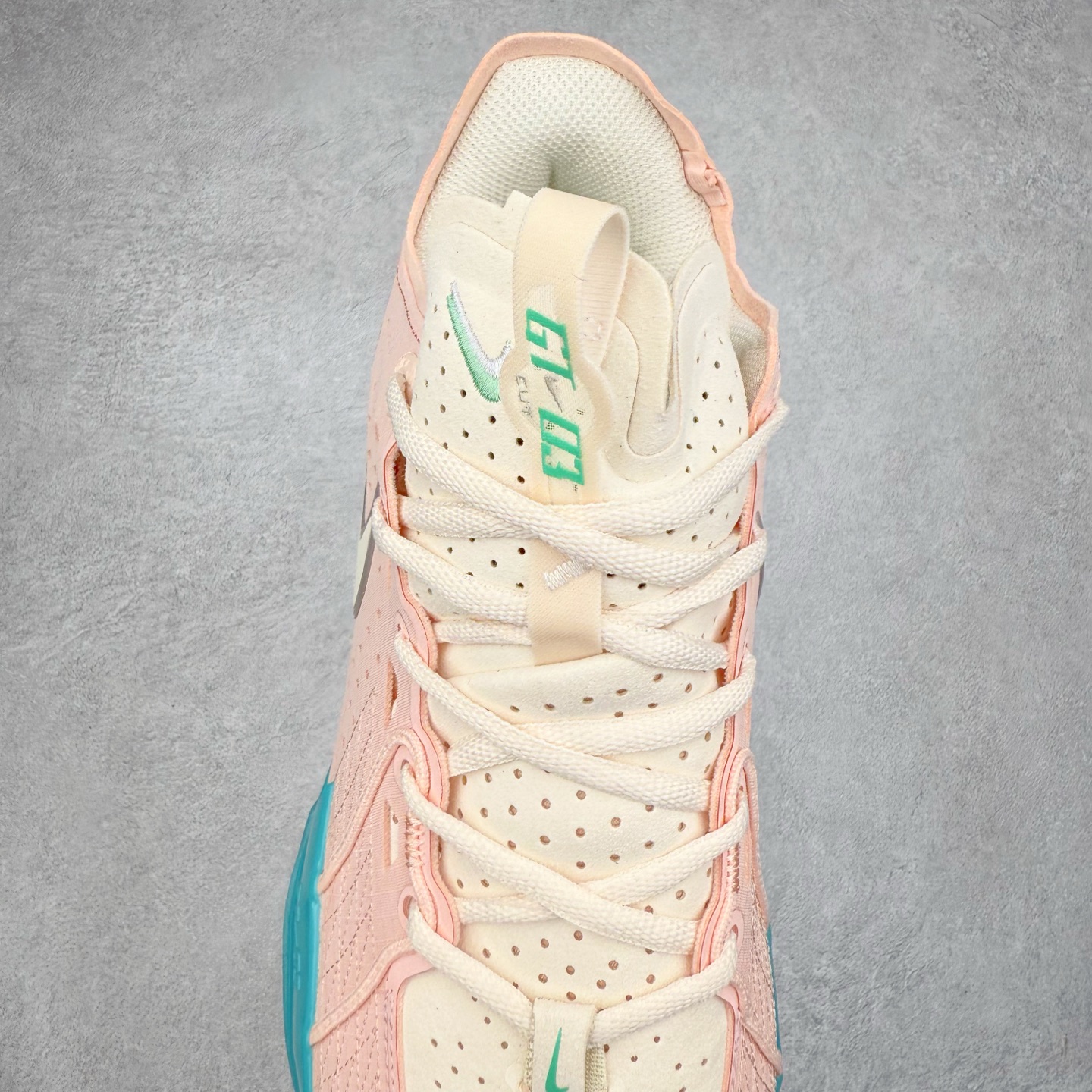 图片[5]-NK G.T. Cut 3.0 EP GT3代实战篮球鞋 DV2918-601 该鞋款采用出众回弹设计 为切入、转向和移步篮筐提供出色的能量回馈 回弹性能带来弹力充沛的迈步体验 助你爆发疾速 全掌型 ZoomX 泡绵 缔造弹力出众的轻盈迈步体验 助你在比赛升温时能够急速快攻 驰骋全场 鞋面绳线与鞋带相结合 有助稳固前足 后跟搭配加垫鞋口 为脚踝营造舒适稳固感受 全掌型 ZoomX 泡绵 能够带来出众的能量回馈 前足外侧采用精巧塑料覆面 在瞬间爆发时提供稳固脚感 尺码：39 40 40.5 41 42 42.5 43 44 44.5 45 46-选品中心