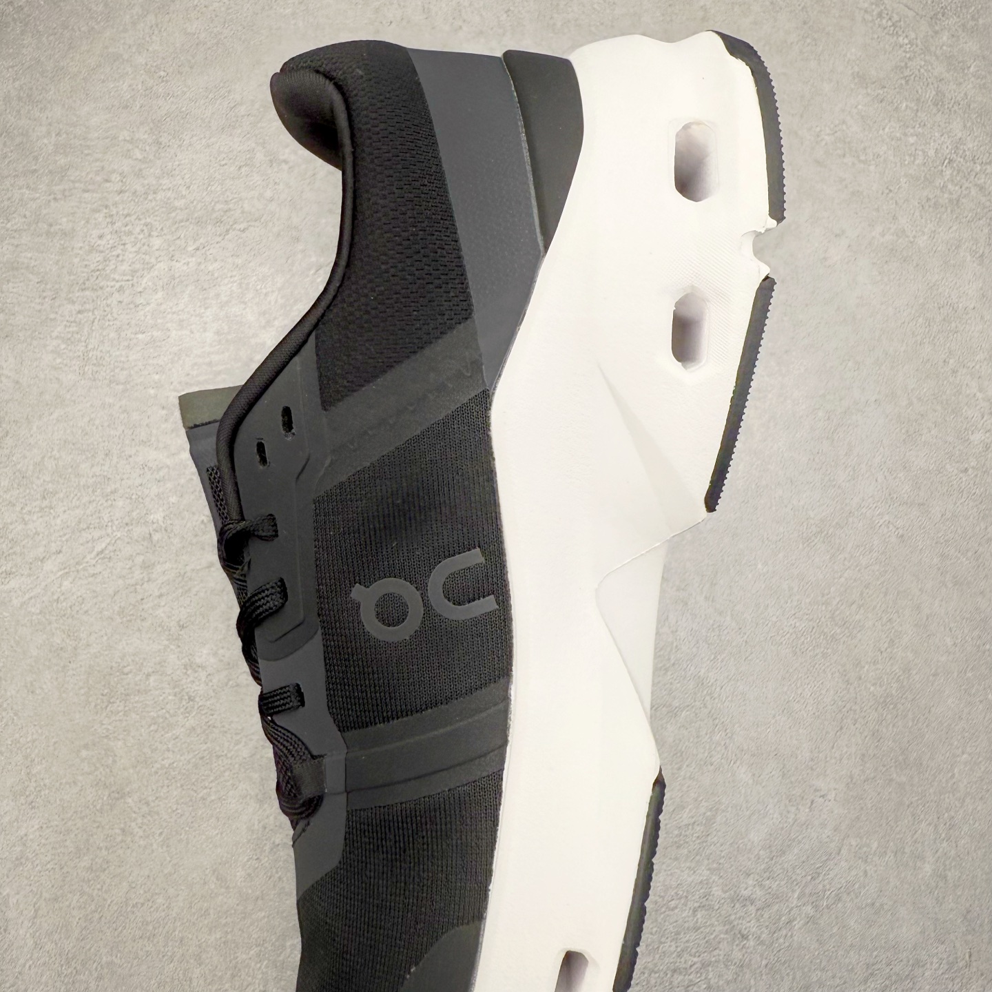 图片[7]-On Cloudflow 昂跑减震生活休闲鞋 此运动品牌 开创于2010年 缓震着陆、强效回弹、轻柔质感的设计构思始终是ON研制关键 与此同时基于“为全球提供革新性的跑步感受”信念 陆续推出了多款跑鞋及其以专业运动人体跑步工程学为设计关键的功能性跑步服饰设备 让跑者不费力气地畅快畅跑 尺码：36 36.5 37.5 38 38.5 39 40 40.5 41 42 42.5 43 44 44.5 45-选品中心