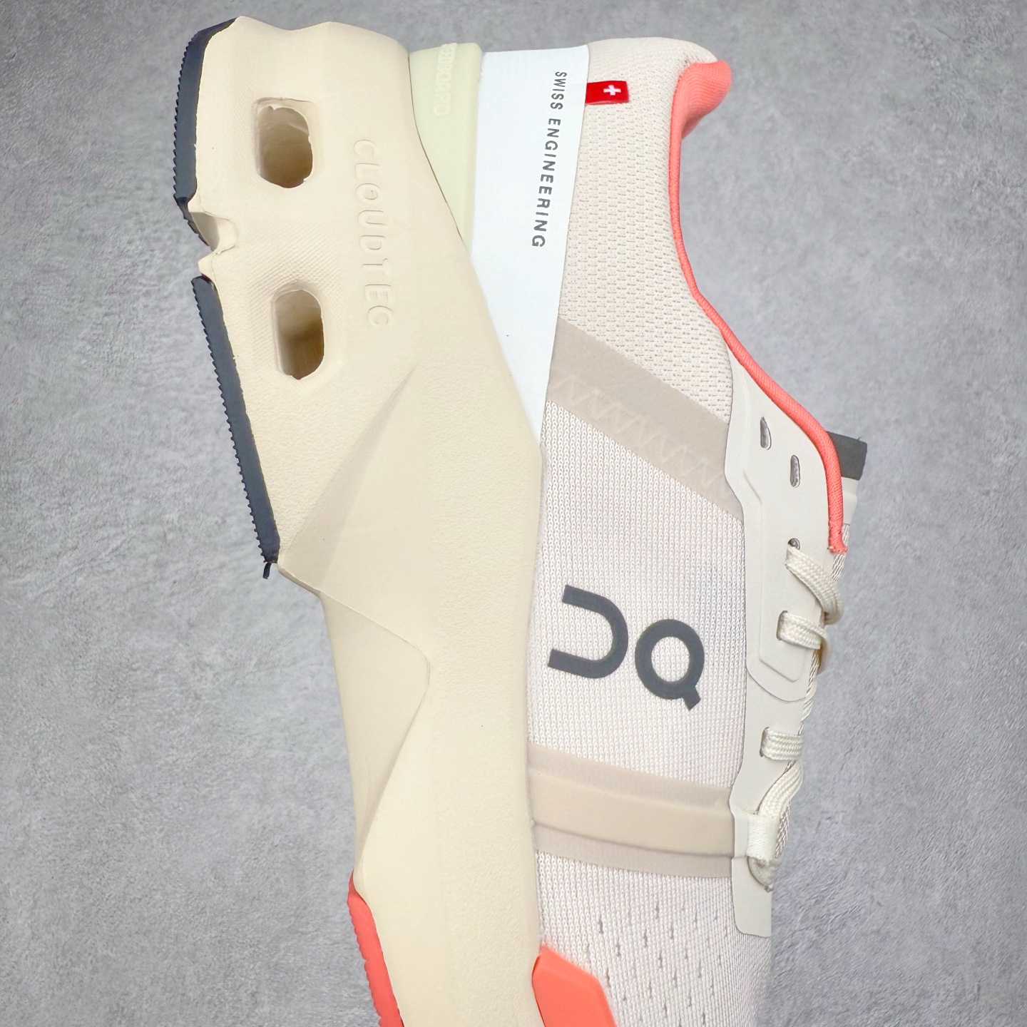 图片[6]-On Cloudflow 昂跑减震生活休闲鞋 此运动品牌 开创于2010年 缓震着陆、强效回弹、轻柔质感的设计构思始终是ON研制关键 与此同时基于“为全球提供革新性的跑步感受”信念 陆续推出了多款跑鞋及其以专业运动人体跑步工程学为设计关键的功能性跑步服饰设备 让跑者不费力气地畅快畅跑 尺码：36 36.5 37.5 38 38.5 39 40 40.5 41 42 42.5 43 44 44.5 45-选品中心