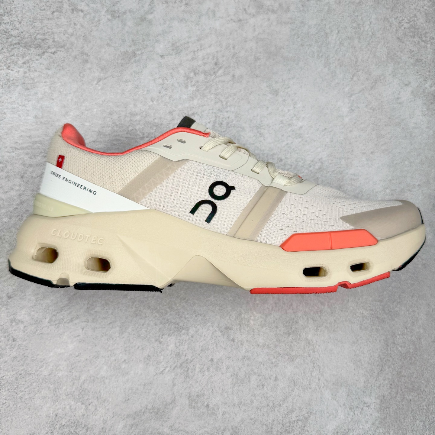 On Cloudflow 昂跑减震生活休闲鞋 此运动品牌 开创于2010年 缓震着陆、强效回弹、轻柔质感的设计构思始终是ON研制关键 与此同时基于“为全球提供革新性的跑步感受”信念 陆续推出了多款跑鞋及其以专业运动人体跑步工程学为设计关键的功能性跑步服饰设备 让跑者不费力气地畅快畅跑 尺码：36 36.5 37.5 38 38.5 39 40 40.5 41 42 42.5 43 44 44.5 45-选品中心