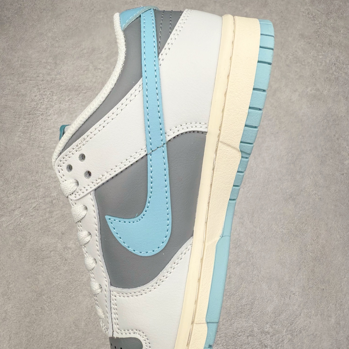 图片[7]-＃F版 NK Dunk Low 灰蓝 HF5441-001 性价比王者 极限压缩利润空间 超乎所想的高性价比 用料绝不含糊 原盒原配 正确耐磨橡胶大底 超高清洁度 全鞋零毛边皮料切割 全套原楦原模倾力打造完美版型 尺码：36 36.5 37.5 38 38.5 39 40 40.5 41 42 42.5 43 44 44.5 45 46 47.5-选品中心