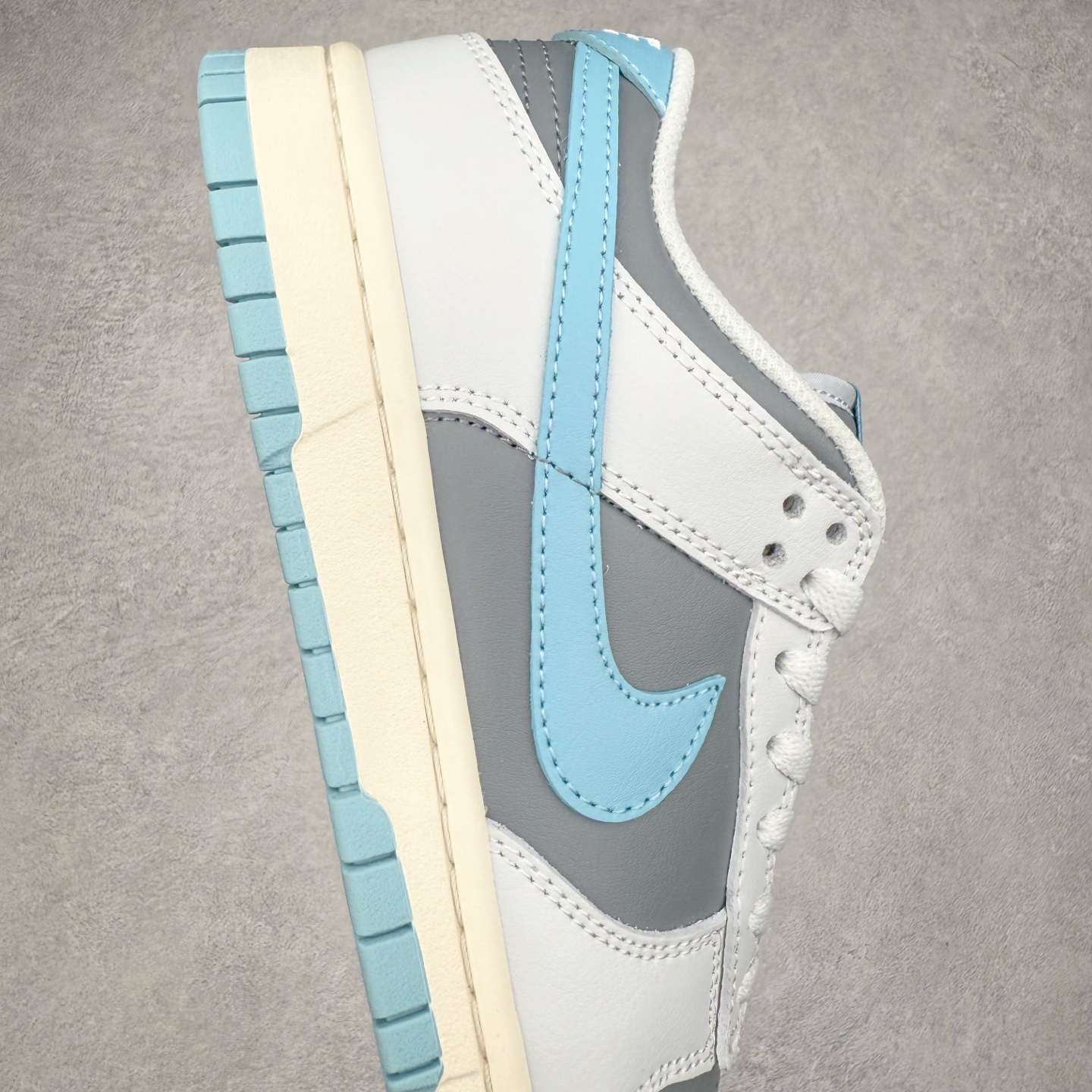 图片[6]-＃F版 NK Dunk Low 灰蓝 HF5441-001 性价比王者 极限压缩利润空间 超乎所想的高性价比 用料绝不含糊 原盒原配 正确耐磨橡胶大底 超高清洁度 全鞋零毛边皮料切割 全套原楦原模倾力打造完美版型 尺码：36 36.5 37.5 38 38.5 39 40 40.5 41 42 42.5 43 44 44.5 45 46 47.5-选品中心