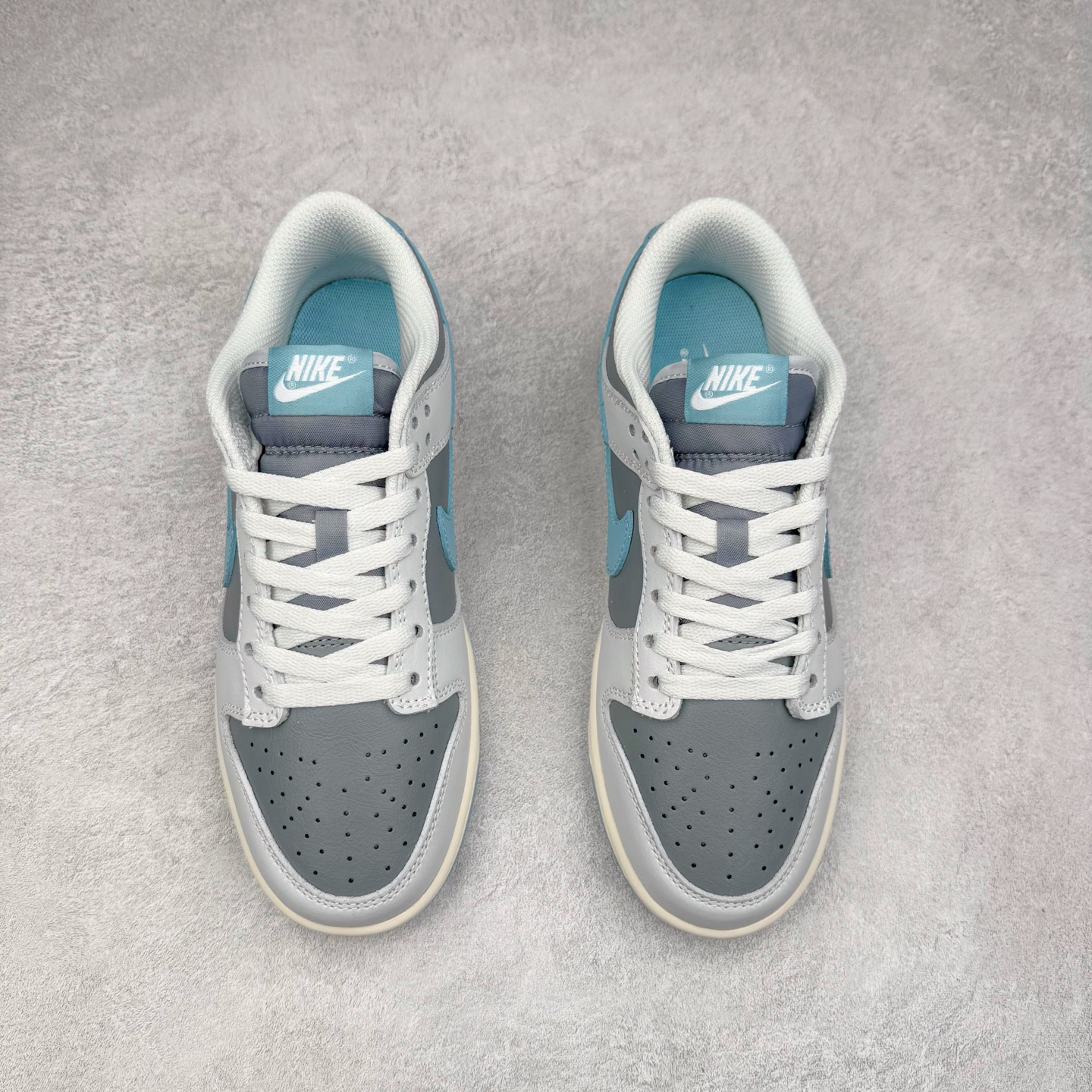 图片[2]-＃F版 NK Dunk Low 灰蓝 HF5441-001 性价比王者 极限压缩利润空间 超乎所想的高性价比 用料绝不含糊 原盒原配 正确耐磨橡胶大底 超高清洁度 全鞋零毛边皮料切割 全套原楦原模倾力打造完美版型 尺码：36 36.5 37.5 38 38.5 39 40 40.5 41 42 42.5 43 44 44.5 45 46 47.5-选品中心