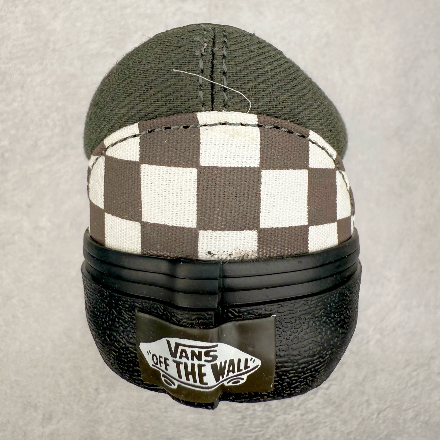 图片[8]-Vainl Archive x Vans Slip-On 牛仔一脚蹬 联名款 休闲低帮板鞋 鞋面运用VAINL ARCHIVE标志性黑棕配色配上耐磨的丹宁牛仔布 简约耐穿 凸显质感 后跟及内衬点缀Vans标志性满印棋盘格设计 货号：VN000BVZRUX1 尺码：35 36 36.5 37 38 38.5 39 40 40.5 41 42 42.5 43 44-选品中心