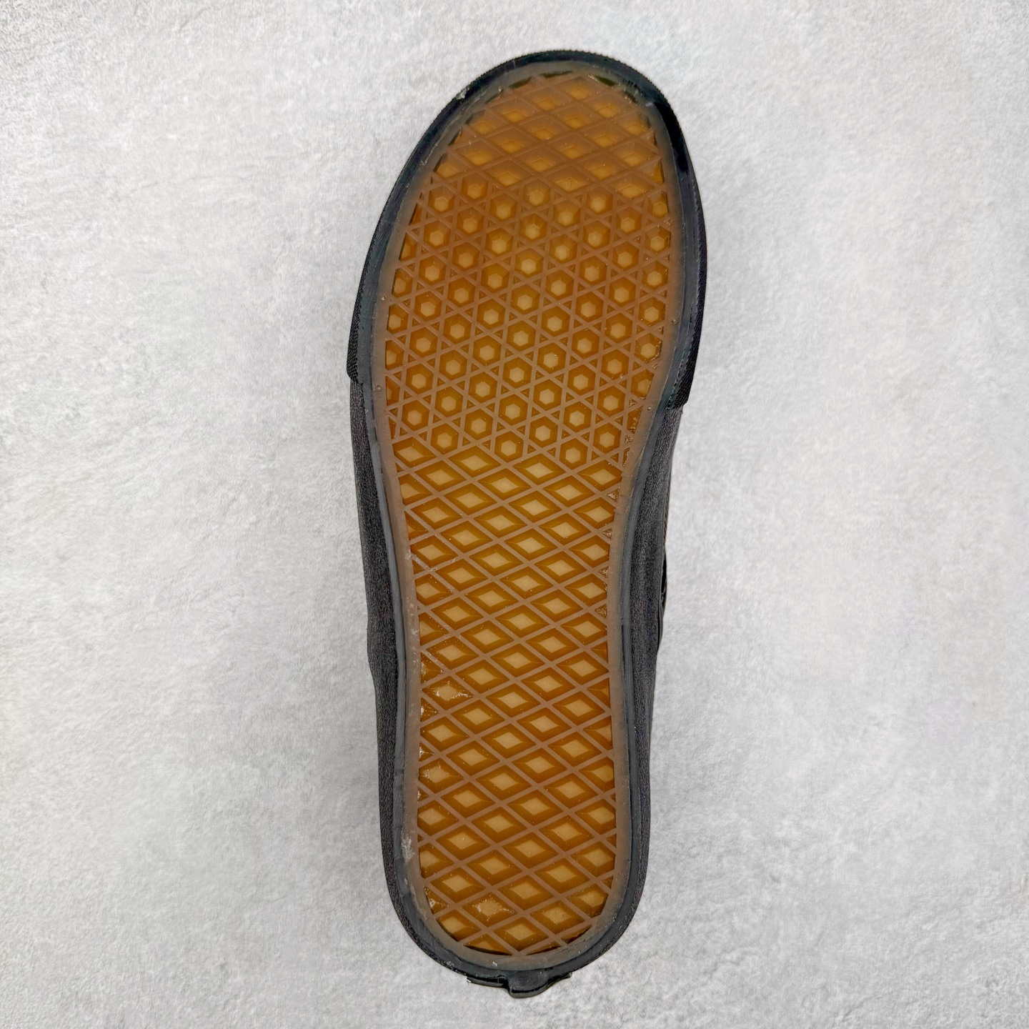 图片[9]-Vainl Archive x Vans Slip-On 牛仔一脚蹬 联名款 休闲低帮板鞋 鞋面运用VAINL ARCHIVE标志性黑棕配色配上耐磨的丹宁牛仔布 简约耐穿 凸显质感 后跟及内衬点缀Vans标志性满印棋盘格设计 货号：VN000BVZRUX1 尺码：35 36 36.5 37 38 38.5 39 40 40.5 41 42 42.5 43 44-选品中心