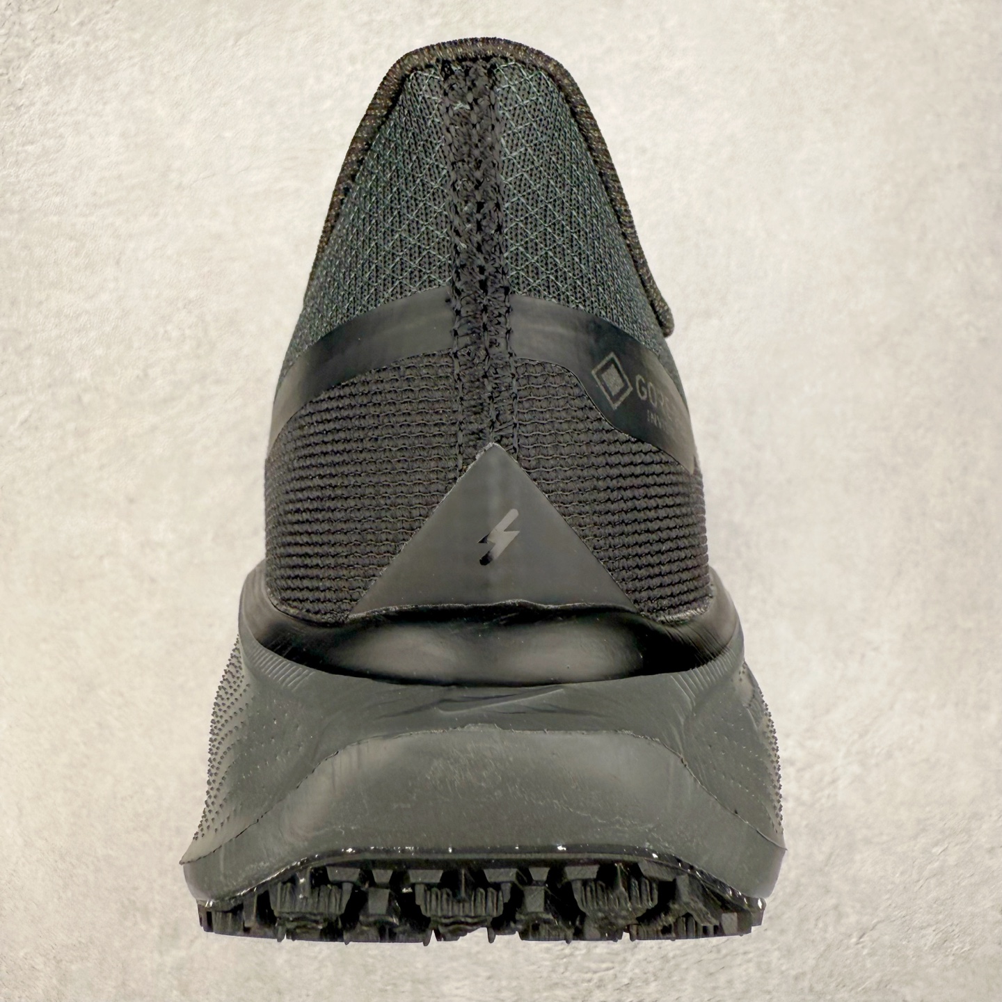 图片[8]-＃特价福利 NK Zoom Pegasus 飞马41代马拉松系列网面透气缓震疾速跑鞋 拥有 Zoom Air 一如既往的稳定感和流畅感 鞋面采用工程网眼设计 为特定高热区域营造出色透气性 进一步增加鞋面的穿孔数量 让足部能够快速散热 中足搭配 Flywire 飞线 在高速运动时营造舒适稳定的贴合感 内置Zoon气垫加持 动力十足 尺码：36 36.5 37.5 38 38.5 39 40 40.5 41 42 42.5 43 44 44.5 45-选品中心