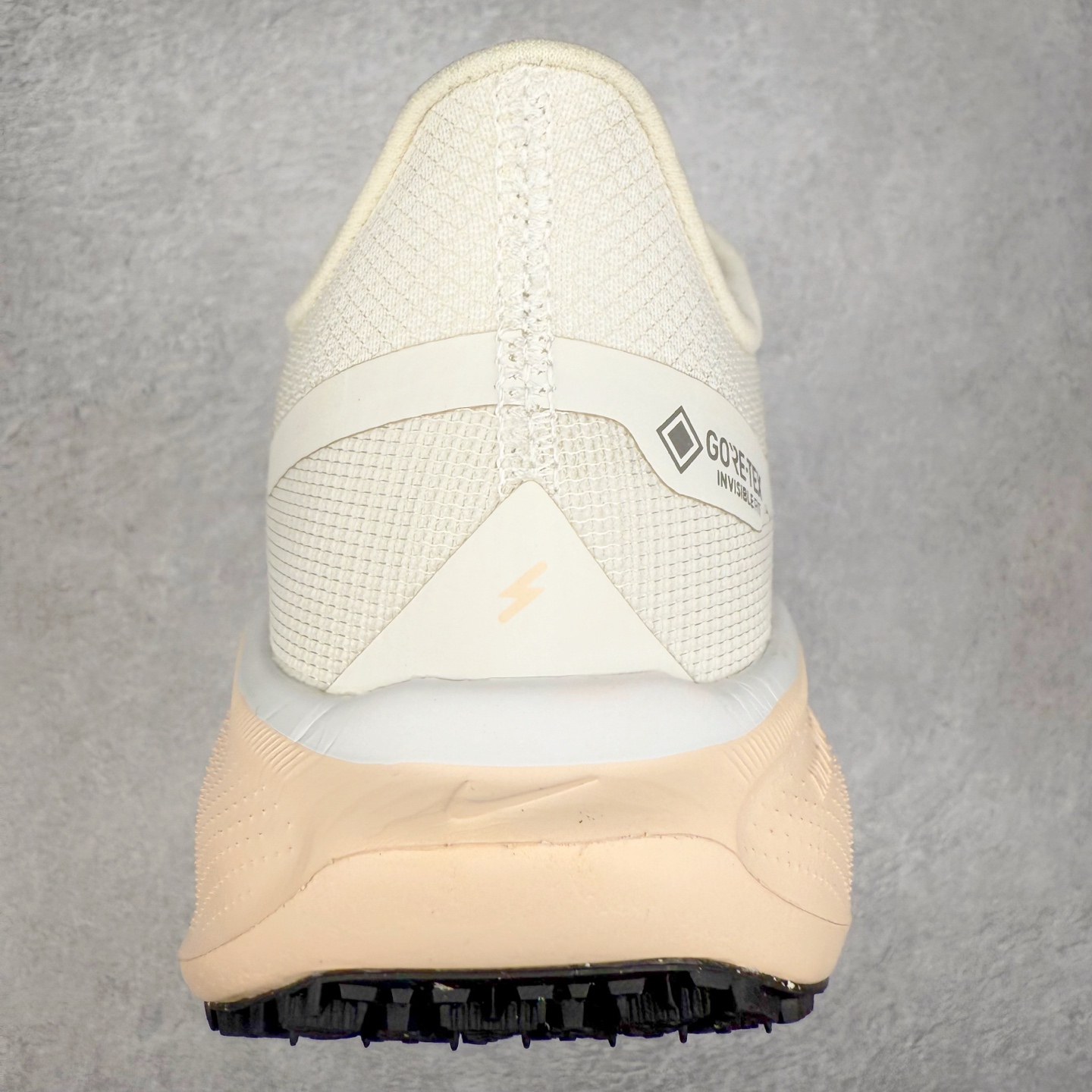 图片[8]-＃特价福利 NK Zoom Pegasus 飞马41代马拉松系列网面透气缓震疾速跑鞋 拥有 Zoom Air 一如既往的稳定感和流畅感 鞋面采用工程网眼设计 为特定高热区域营造出色透气性 进一步增加鞋面的穿孔数量 让足部能够快速散热 中足搭配 Flywire 飞线 在高速运动时营造舒适稳定的贴合感 内置Zoon气垫加持 动力十足 尺码：36 36.5 37.5 38 38.5 39 40 40.5 41 42 42.5 43 44 44.5 45-选品中心