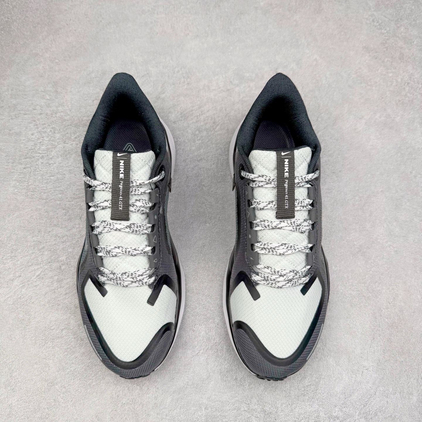 图片[2]-＃特价福利 NK Zoom Pegasus 飞马41代马拉松系列网面透气缓震疾速跑鞋 拥有 Zoom Air 一如既往的稳定感和流畅感 鞋面采用工程网眼设计 为特定高热区域营造出色透气性 进一步增加鞋面的穿孔数量 让足部能够快速散热 中足搭配 Flywire 飞线 在高速运动时营造舒适稳定的贴合感 内置Zoon气垫加持 动力十足 尺码：36 36.5 37.5 38 38.5 39 40 40.5 41 42 42.5 43 44 44.5 45-选品中心