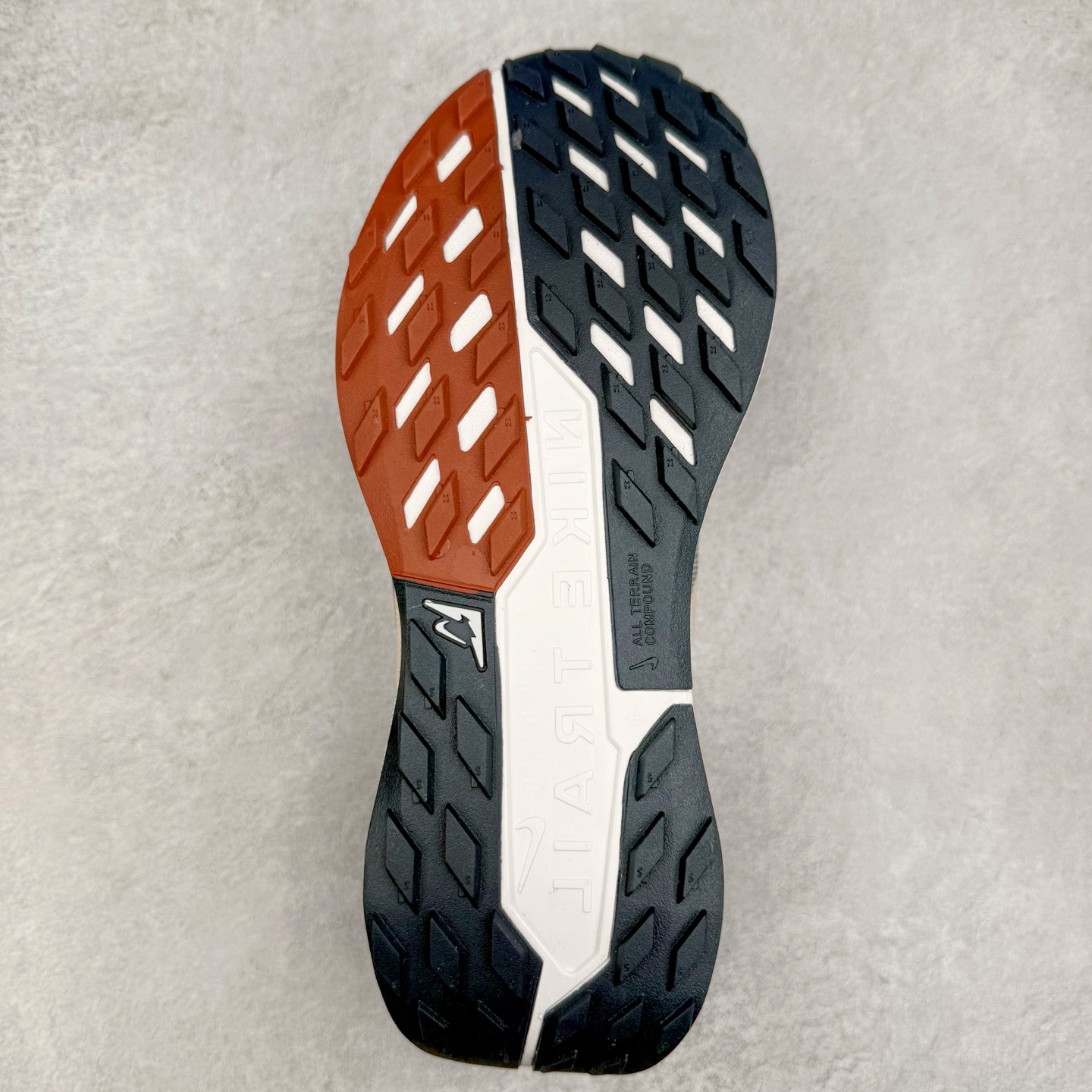 图片[9]-＃福利特价 NK JUNIPER TRAIL ATC Next Nature 越野跑步鞋 登月兼顾迅疾外观和稳固脚感 后跟覆面和中足动态支撑巧妙融合 缔造稳定顺畅的迈步体验 尺码：36 36.5 37.5 38 38.5 39 40 40.5 41 42 42.5 43 44 44.5 45-选品中心