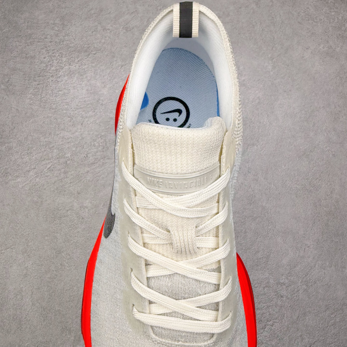 图片[5]-＃福利特价 NK ZoomX Invincible Run Flyknit FK3 不可战胜3代系列轻量飞织低帮休闲运动慢跑鞋 此鞋专为短跑运动员而生 是为 5 至 10 公里距离的赛事和训练打造 整体设计采用流线型的轻质工程网眼材质构成鞋面 并与其他 Running 旗舰鞋款同样搭载全脚掌 ZoomX 缓冲中底 搭配 Pebax 物料与橡胶外底 ZoomX StreakFly 首发配色以Prototype呈现 其灵感是来自开发期间的磨损测试 透过编号的标记与内侧的预期跑步距离突出研发过程 尺码：36 36.5 37.5 38 38.5 39 40 40.5 41 42 42.5 43 44 44.5 45-选品中心