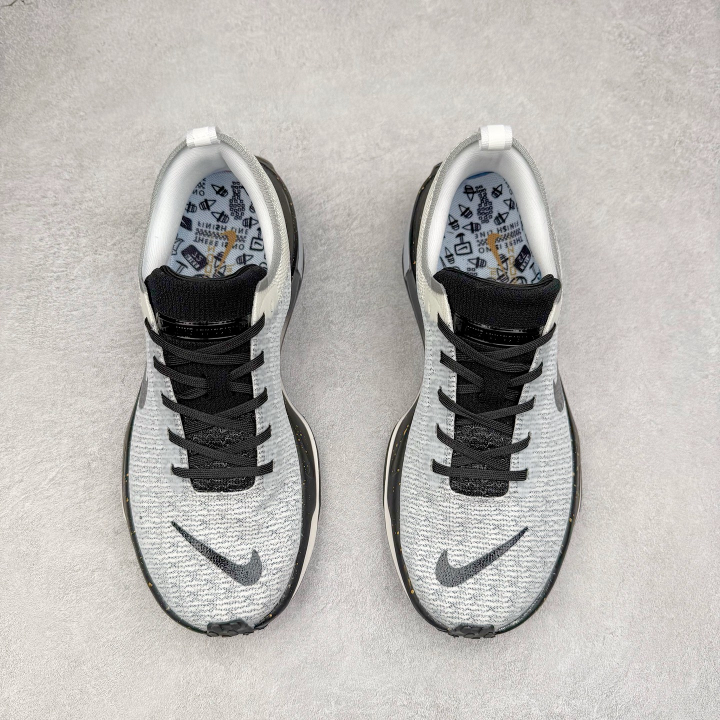 图片[2]-＃福利特价 NK ZoomX Invincible Run Flyknit FK3 不可战胜3代系列轻量飞织低帮休闲运动慢跑鞋 此鞋专为短跑运动员而生 是为 5 至 10 公里距离的赛事和训练打造 整体设计采用流线型的轻质工程网眼材质构成鞋面 并与其他 Running 旗舰鞋款同样搭载全脚掌 ZoomX 缓冲中底 搭配 Pebax 物料与橡胶外底 ZoomX StreakFly 首发配色以Prototype呈现 其灵感是来自开发期间的磨损测试 透过编号的标记与内侧的预期跑步距离突出研发过程 尺码：36 36.5 37.5 38 38.5 39 40 40.5 41 42 42.5 43 44 44.5 45-选品中心