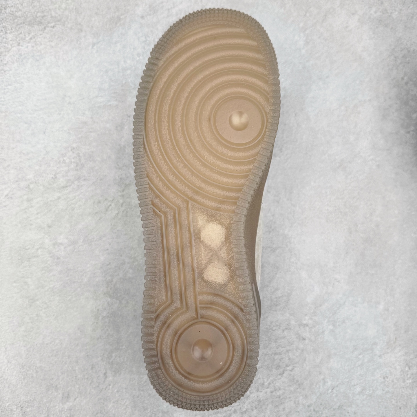 图片[9]-＃福利特价 NK Air Force 1´07 High 空军一号高帮百搭休闲运动板鞋 柔软、弹性十足的缓震性能和出色的中底设计 横跨复古与现代的外型结合 造就出风靡全球 三十多年的Force 1 直到今天还深受青睐 尺码：36 36.5 37.5 38 38.5 39 40 40.5 41 42 42.5 43 44 44.5 45-选品中心