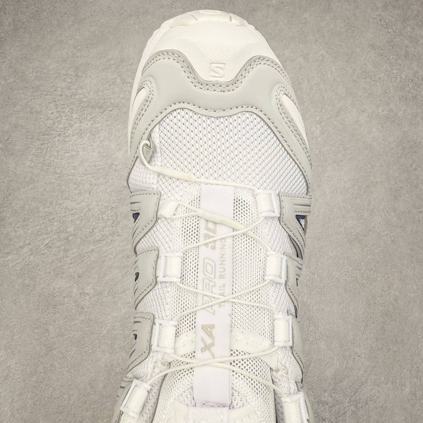 图片[4]-＃HP纯原 SALOMON XA Pro 3D ADV 萨洛蒙潮流越野机能户外功能鞋 虎扑平台特供订单 耗时半年巨作 全套原纸板楦头开发 原厂特供网布配套加持 确保原汁原味 完美呈现版型 原档数据独家私模五层组合大底 男女鞋同步官方开发至46.5 原装Ortholite轻量化鞋垫 中底布带钢印编号 原厂TPU锁扣 进口港宝加持 后跟自然饱满 还原公司包裹性 鞋面采用SENSIFT贴合技术 全方位贴合包裹脚型 鞋跟部鞋底牵引设计 提供强大的抓地性能 更适应野外崎岖不平的道路 其3D ADVANCED CHASSIS底盘 材料轻量大化 钉齿设计更具稳定性 防护性 鞋底易磨损区运用CONTAGRIP高耐磨材料 应对城市硬质路面长距离跑考验 尺码：36 36.5 37.5 38 38.5 39 40 40.5 41 42 42.5 43 44 44.5 45 46 46.5-选品中心