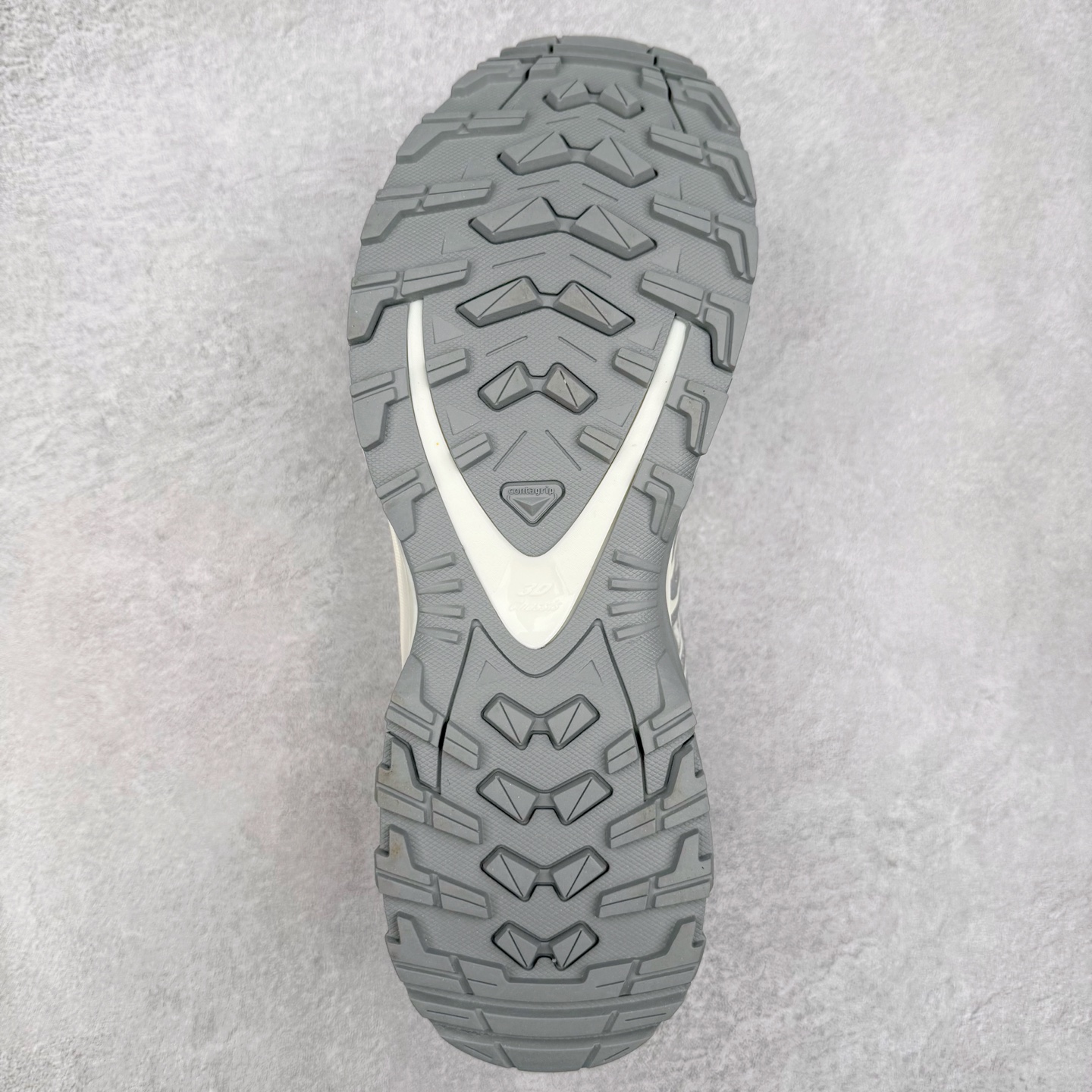 图片[9]-＃HP纯原 SALOMON XA Pro 3D ADV 萨洛蒙潮流越野机能户外功能鞋 虎扑平台特供订单 耗时半年巨作 全套原纸板楦头开发 原厂特供网布配套加持 确保原汁原味 完美呈现版型 原档数据独家私模五层组合大底 男女鞋同步官方开发至46.5 原装Ortholite轻量化鞋垫 中底布带钢印编号 原厂TPU锁扣 进口港宝加持 后跟自然饱满 还原公司包裹性 鞋面采用SENSIFT贴合技术 全方位贴合包裹脚型 鞋跟部鞋底牵引设计 提供强大的抓地性能 更适应野外崎岖不平的道路 其3D ADVANCED CHASSIS底盘 材料轻量大化 钉齿设计更具稳定性 防护性 鞋底易磨损区运用CONTAGRIP高耐磨材料 应对城市硬质路面长距离跑考验 尺码：36 36.5 37.5 38 38.5 39 40 40.5 41 42 42.5 43 44 44.5 45 46 46.5-选品中心